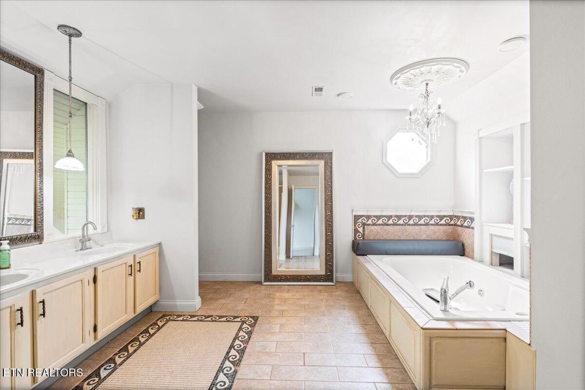 700 Shanghai Landing Lane, Lafollette, TN - Norris Lake Real Estate - Image# 34