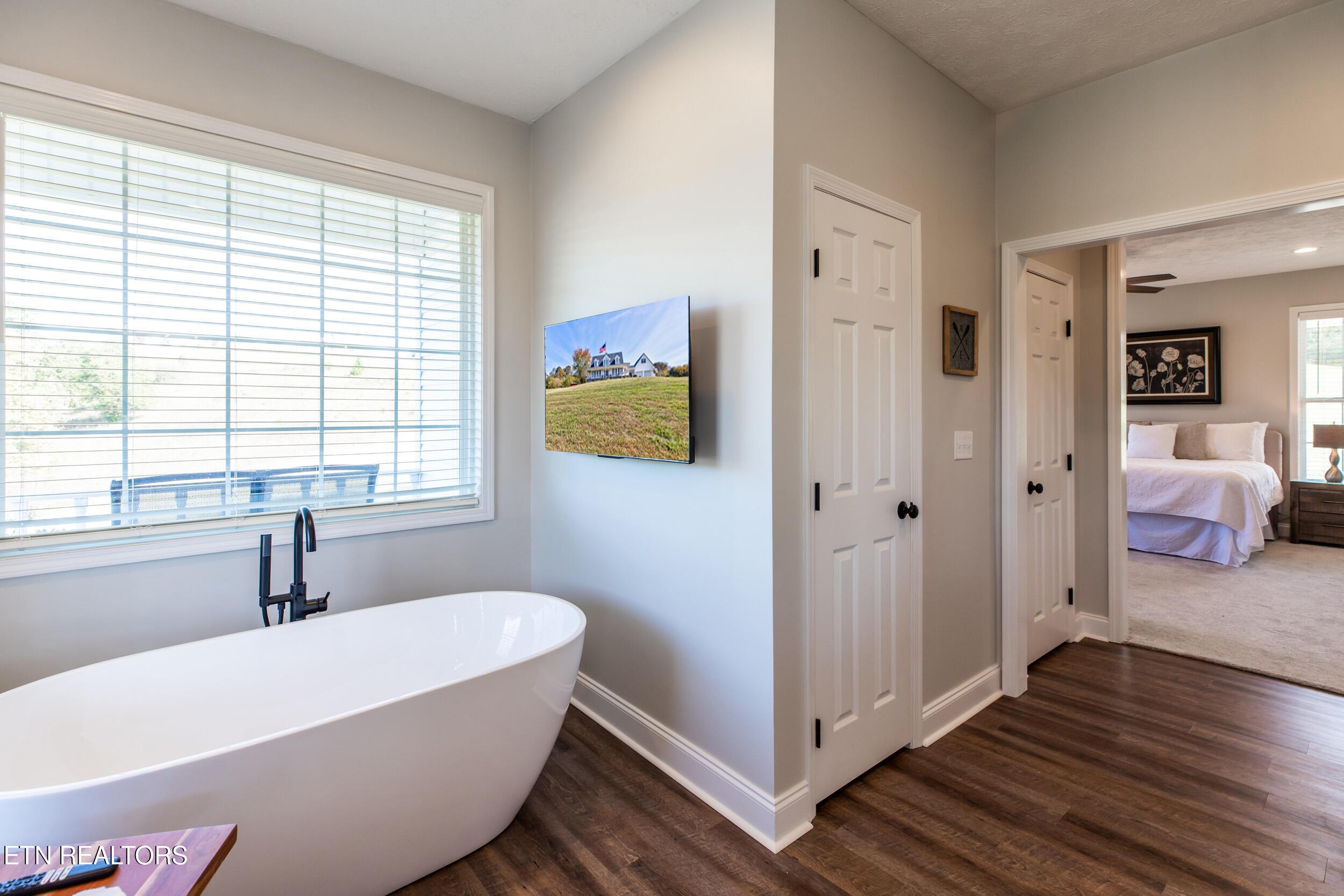 Norris Lake Real Estate - Image# 35