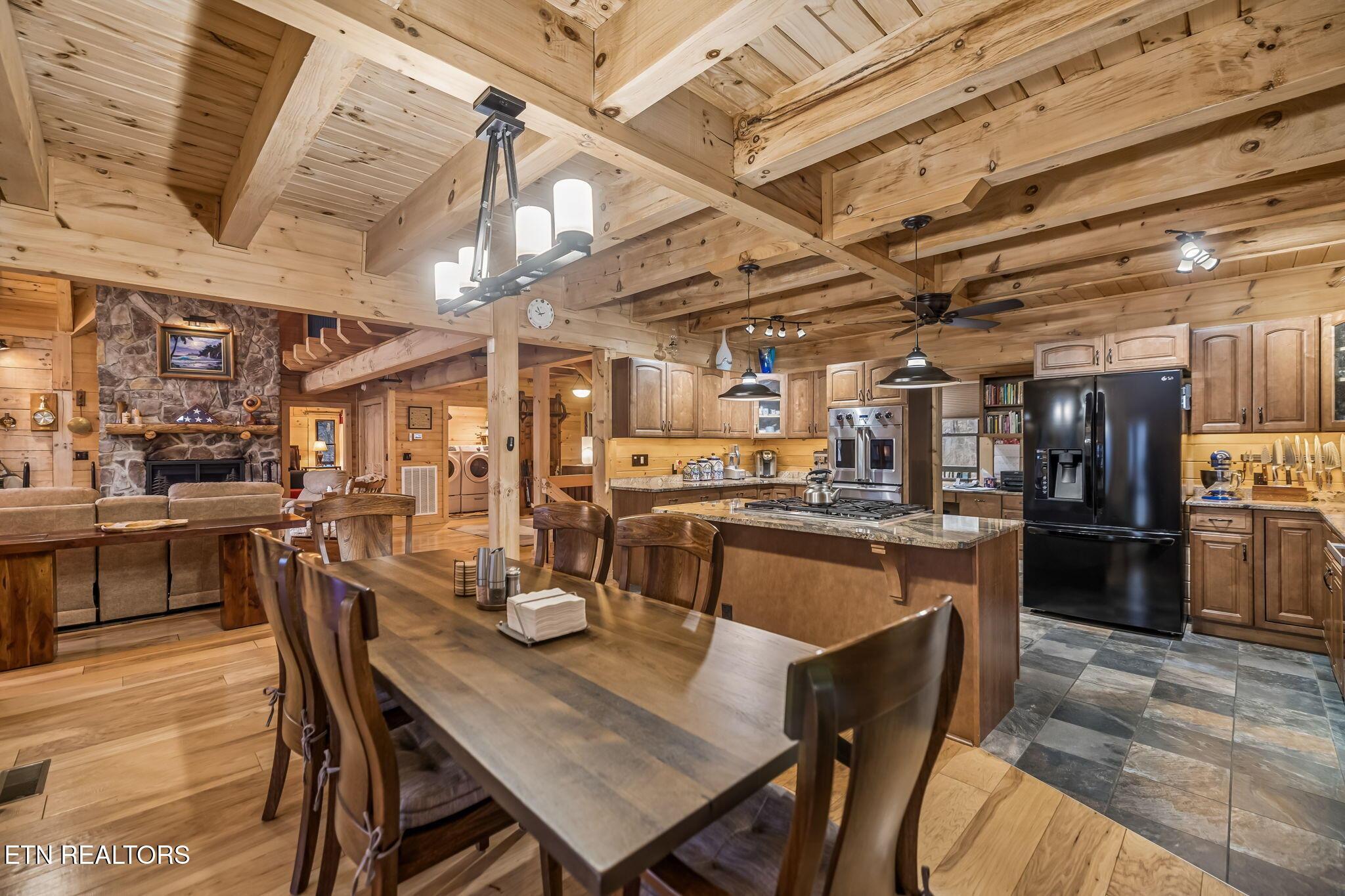 105 Shoreside Rd, New Tazewell, TN - Norris Lake Real Estate - Image# 14