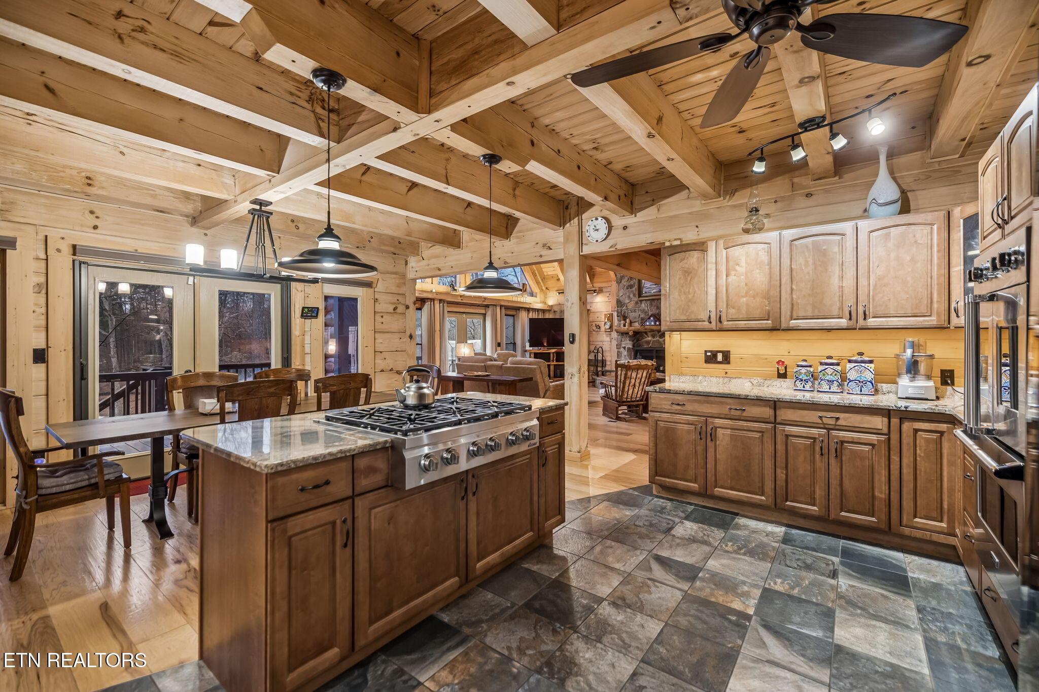 105 Shoreside Rd, New Tazewell, TN - Norris Lake Real Estate - Image# 15