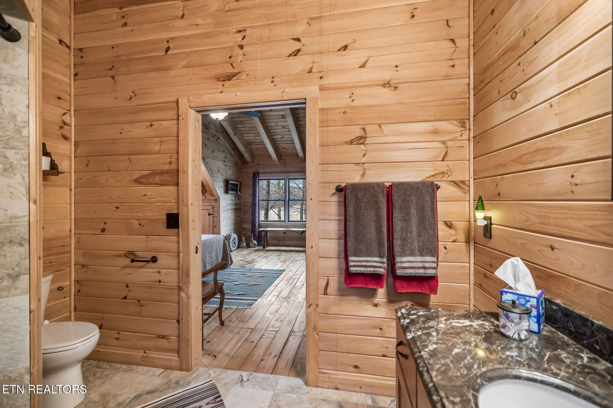 105 Shoreside Rd, New Tazewell, TN - Norris Lake Real Estate - Image# 32