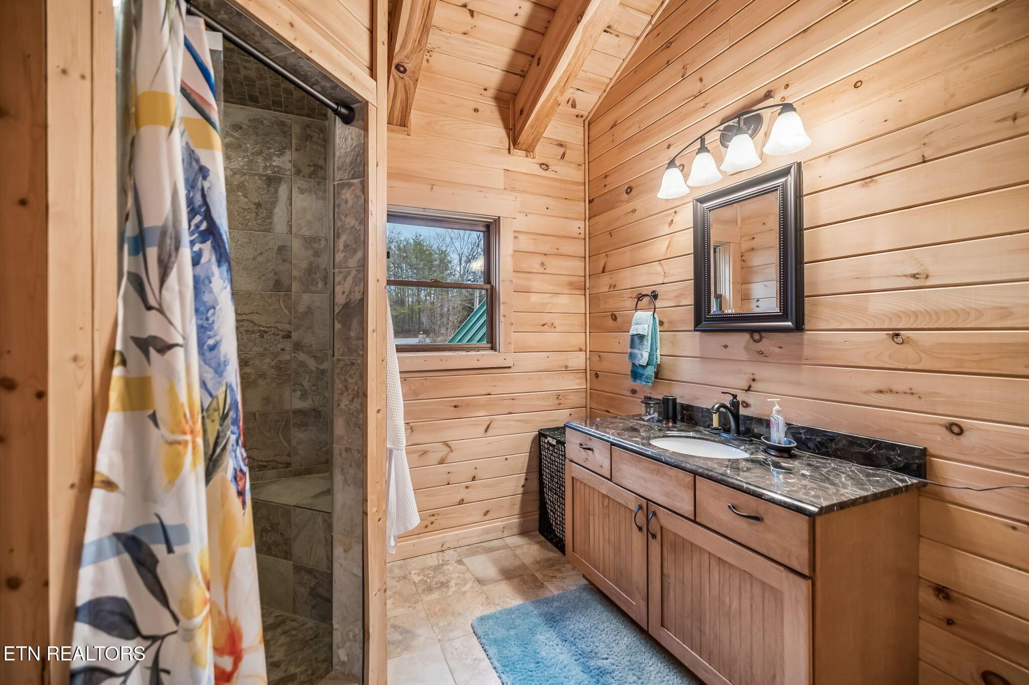 105 Shoreside Rd, New Tazewell, TN - Norris Lake Real Estate - Image# 36