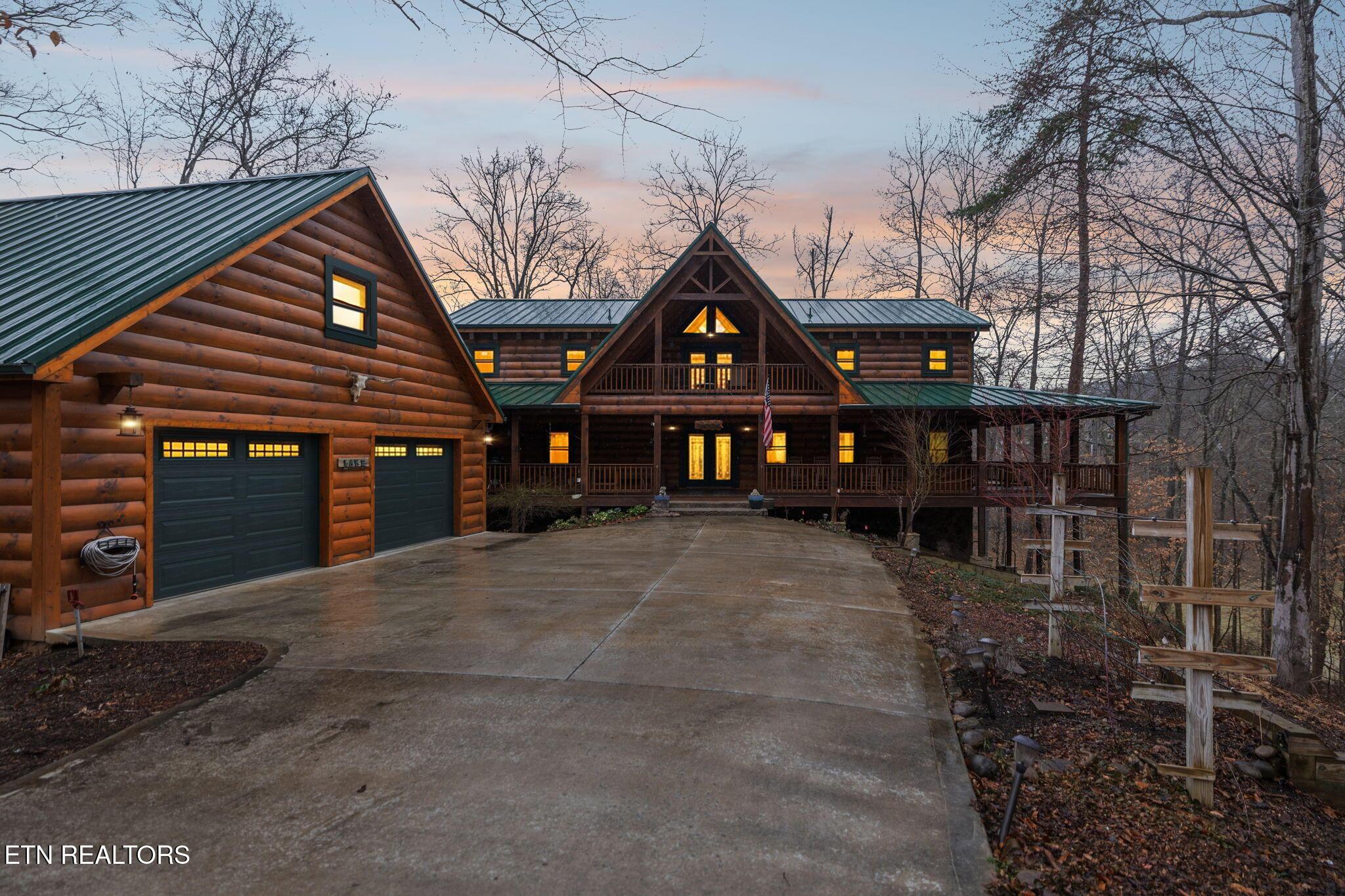 105 Shoreside Rd, New Tazewell, TN - Norris Lake Real Estate - Image# 2