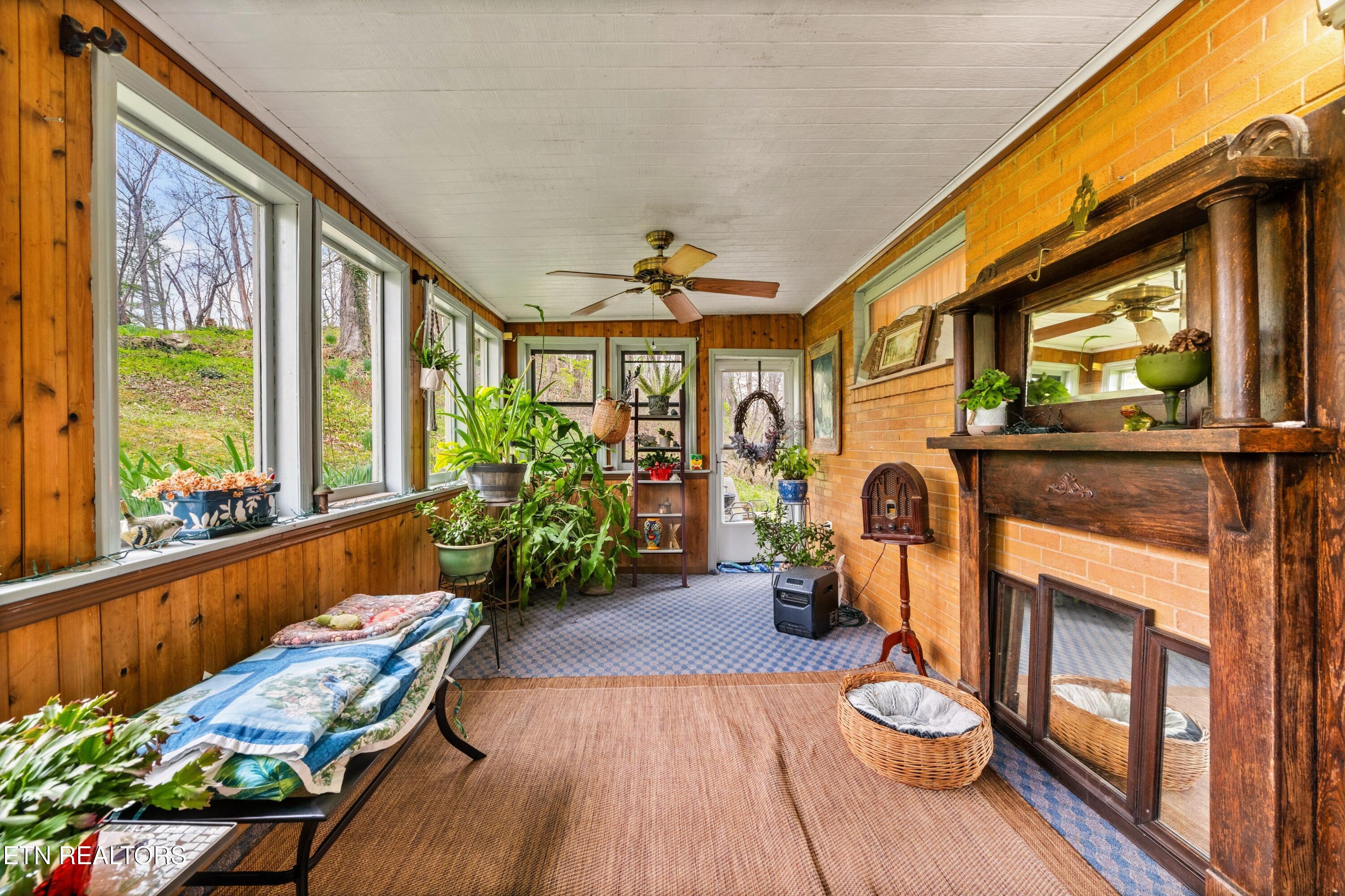 961 Indian River Boat Dock Rd, Jacksboro, TN - Norris Lake Real Estate - Image# 6