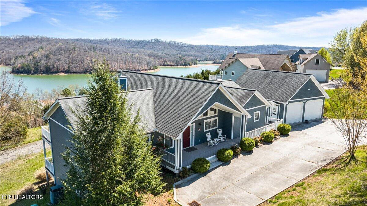 340 Deer Meadow Circle, Lafollette, TN - Norris Lake Real Estate - Image# 1
