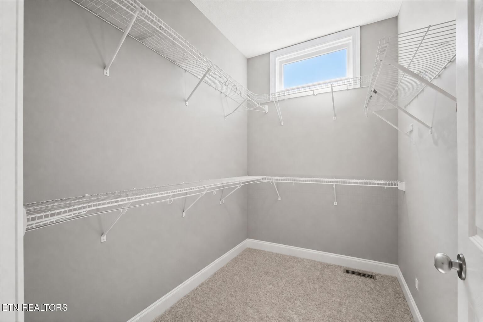 340 Deer Meadow Circle, Lafollette, TN - Norris Lake Real Estate - Image# 29