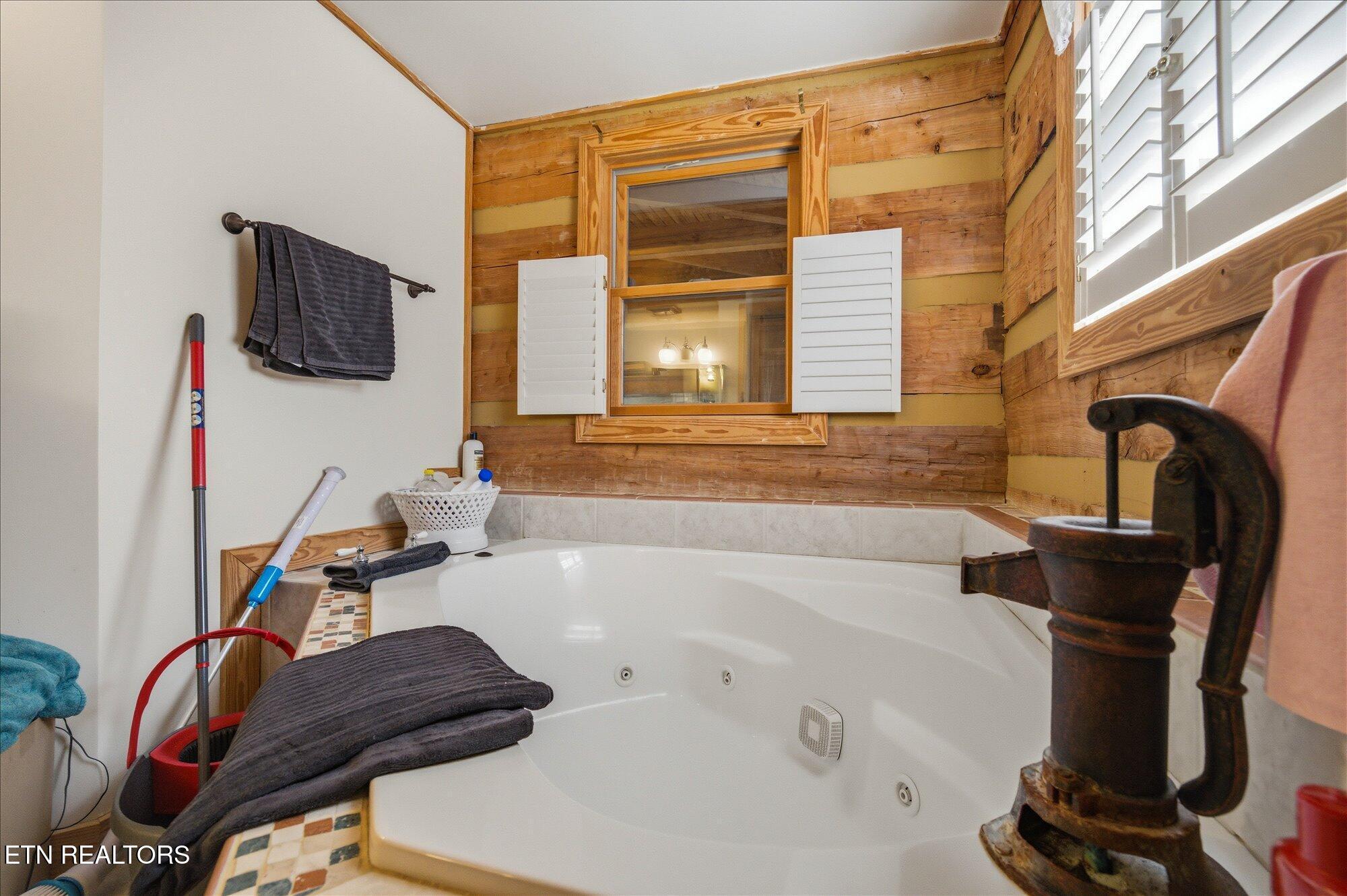 Norris Lake Real Estate - Image# 21