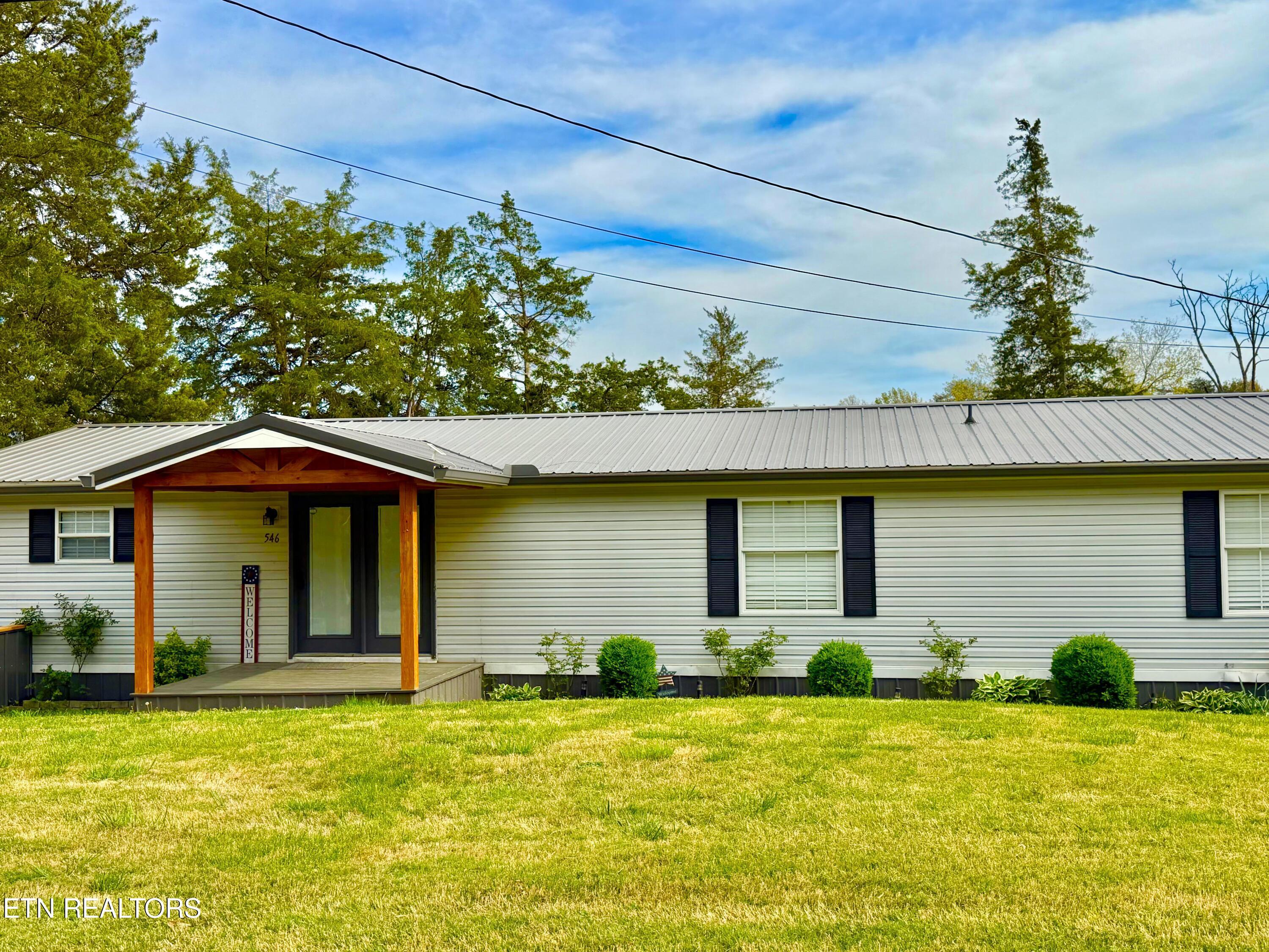 546 Shawnee Drive, Jacksboro, TN - Norris Lake Real Estate - Image# 2