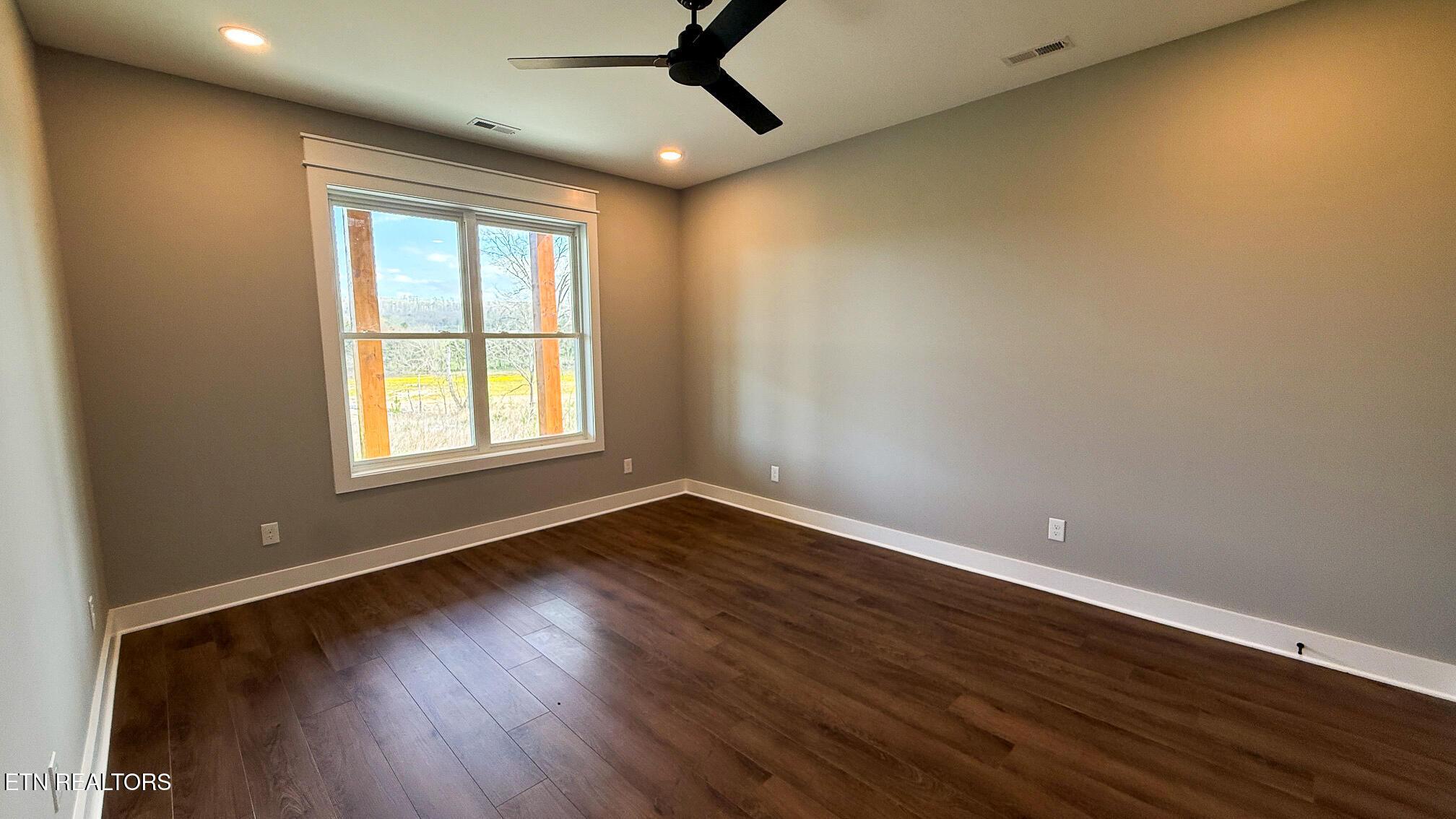 Norris Lake Real Estate - Image# 33