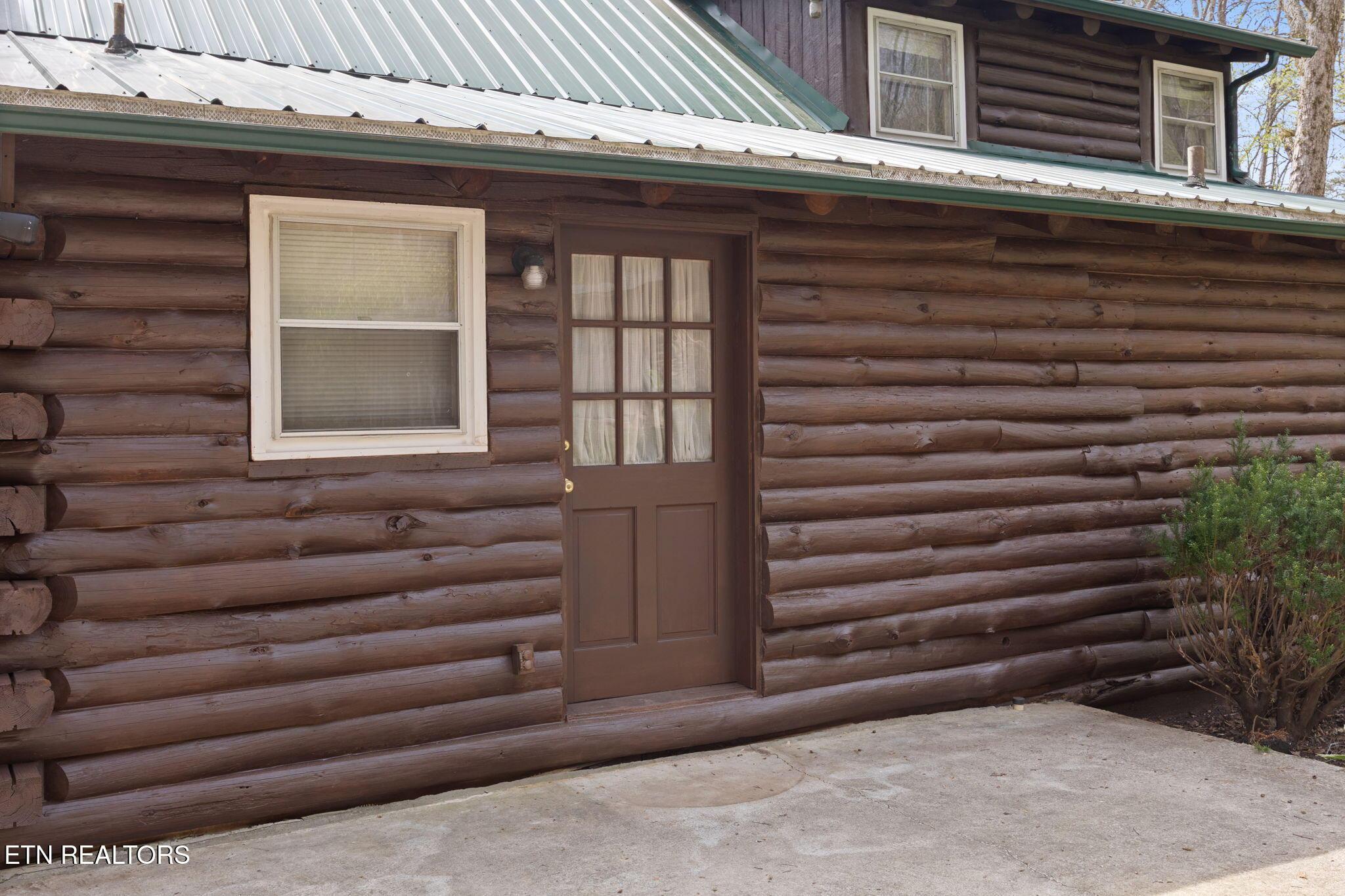 258 Marina Lane, Lafollette, TN - Norris Lake Real Estate - Image# 3