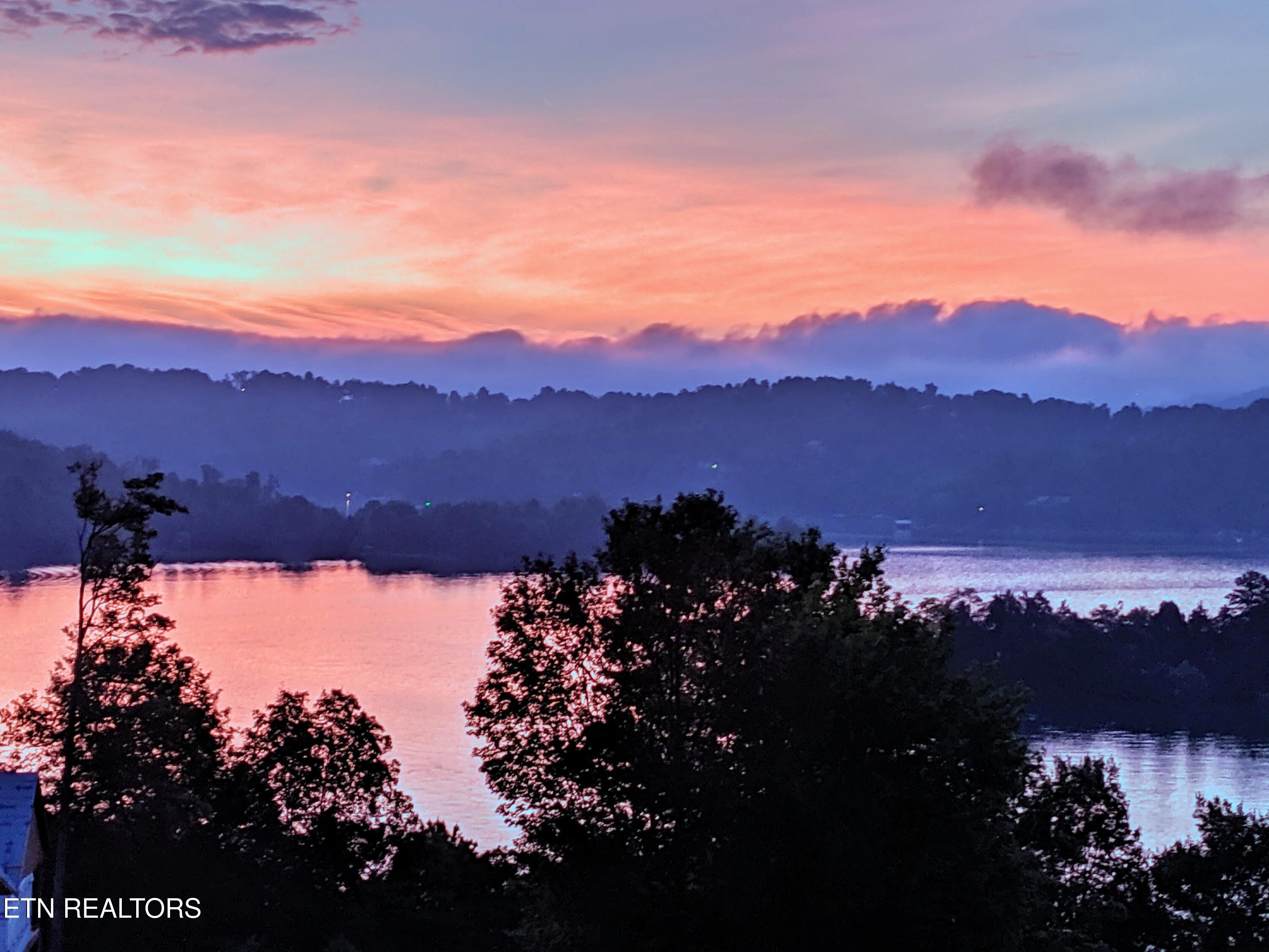 288 Mountain Crest Drive, Lafollette, TN - Norris Lake Real Estate - Image# 13