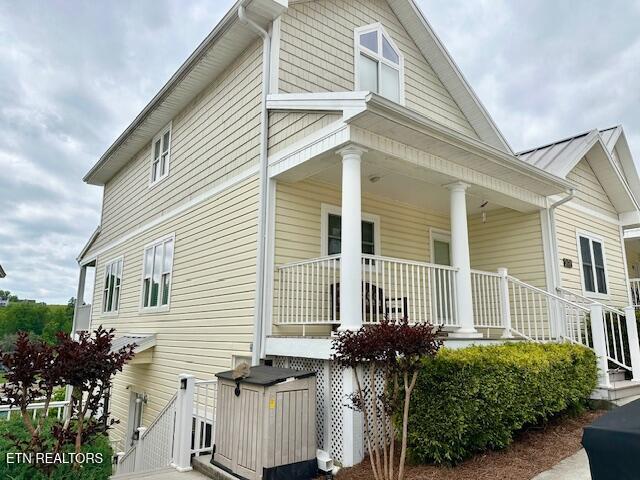 179 W Deer Village Lane, Lafollette, TN - Norris Lake Real Estate - Image# 1