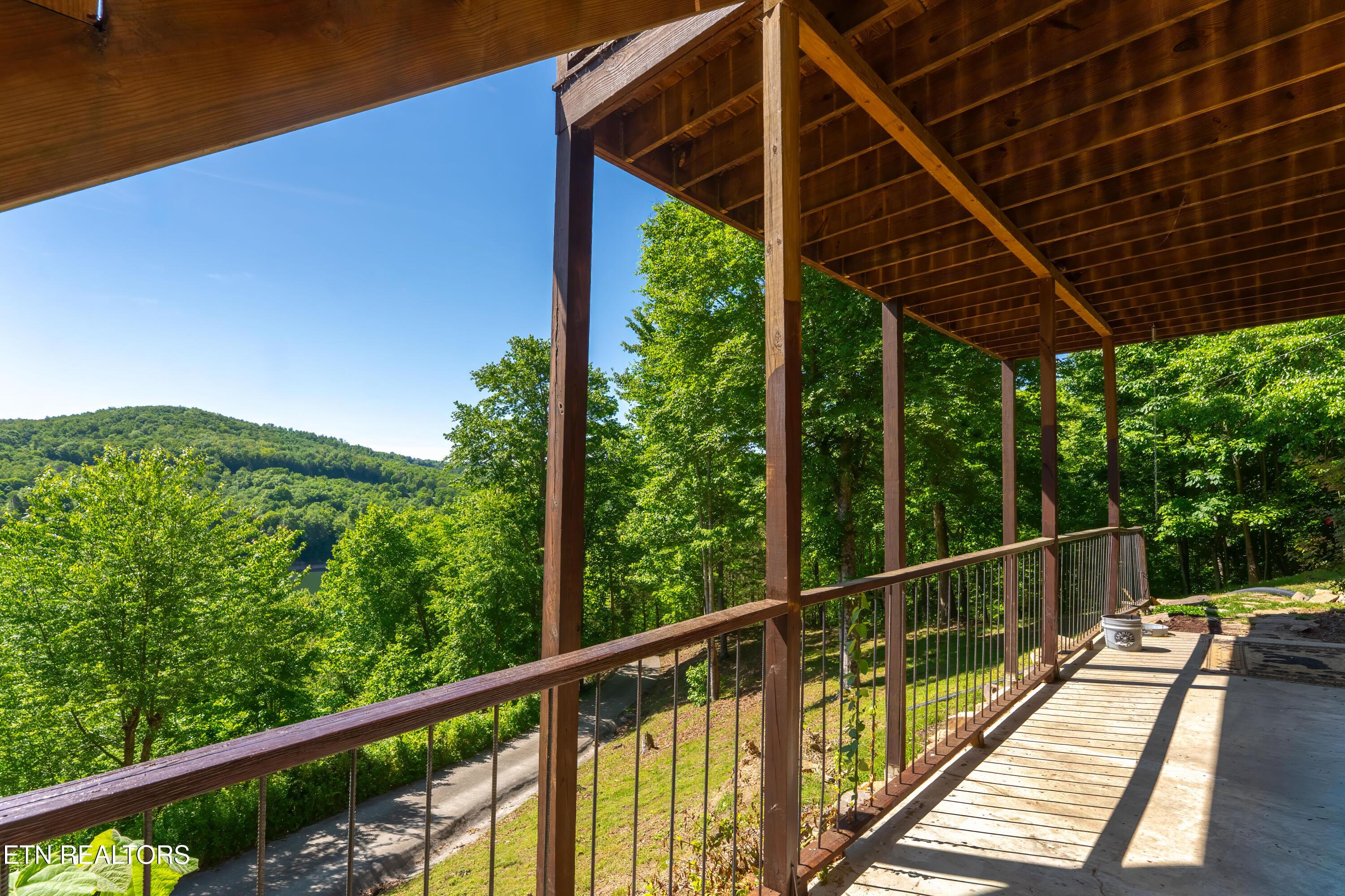 1738 Mountain Shores Rd, New Tazewell, TN - Norris Lake Real Estate - Image# 33