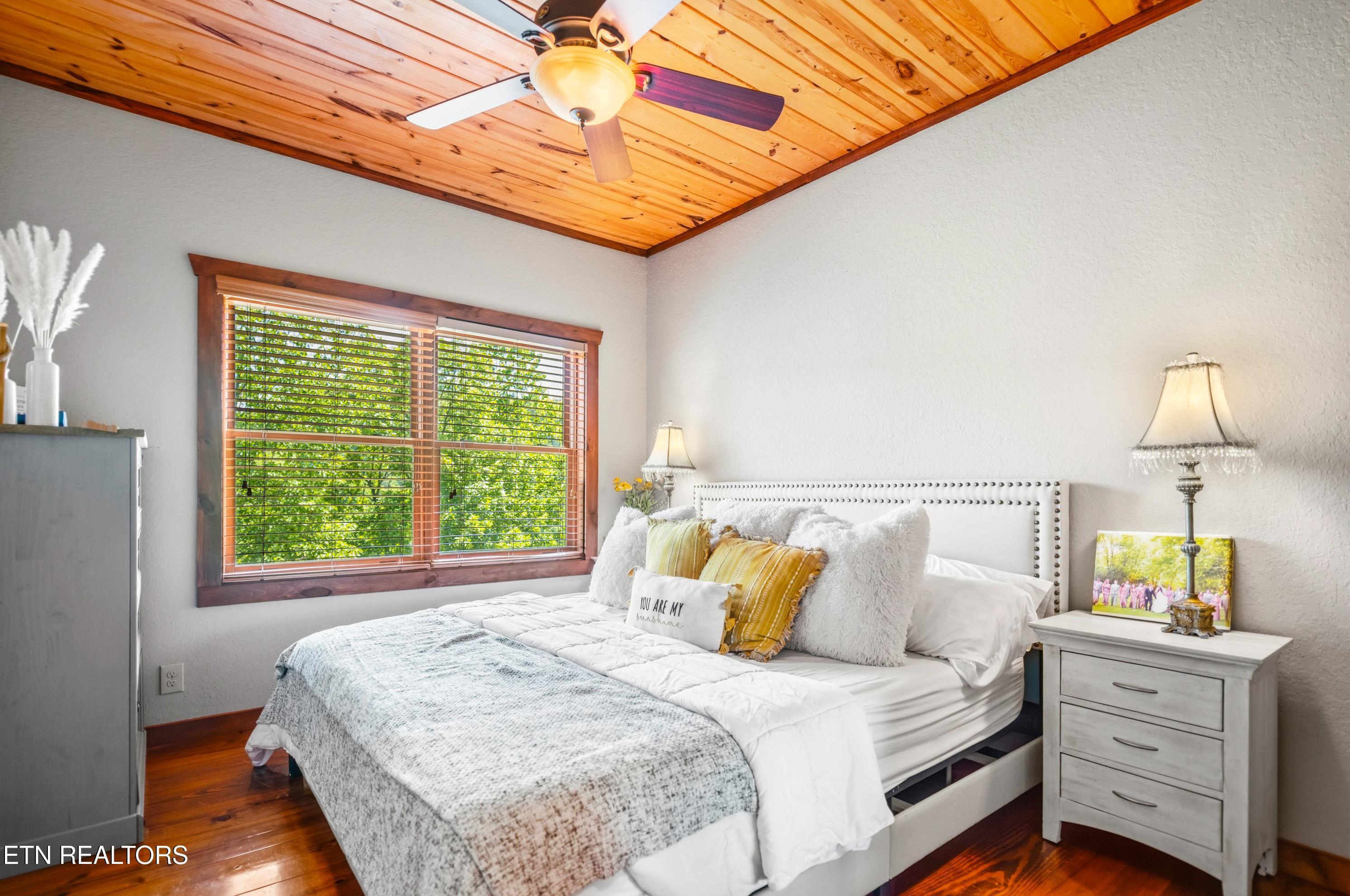 Norris Lake Real Estate - Image# 38