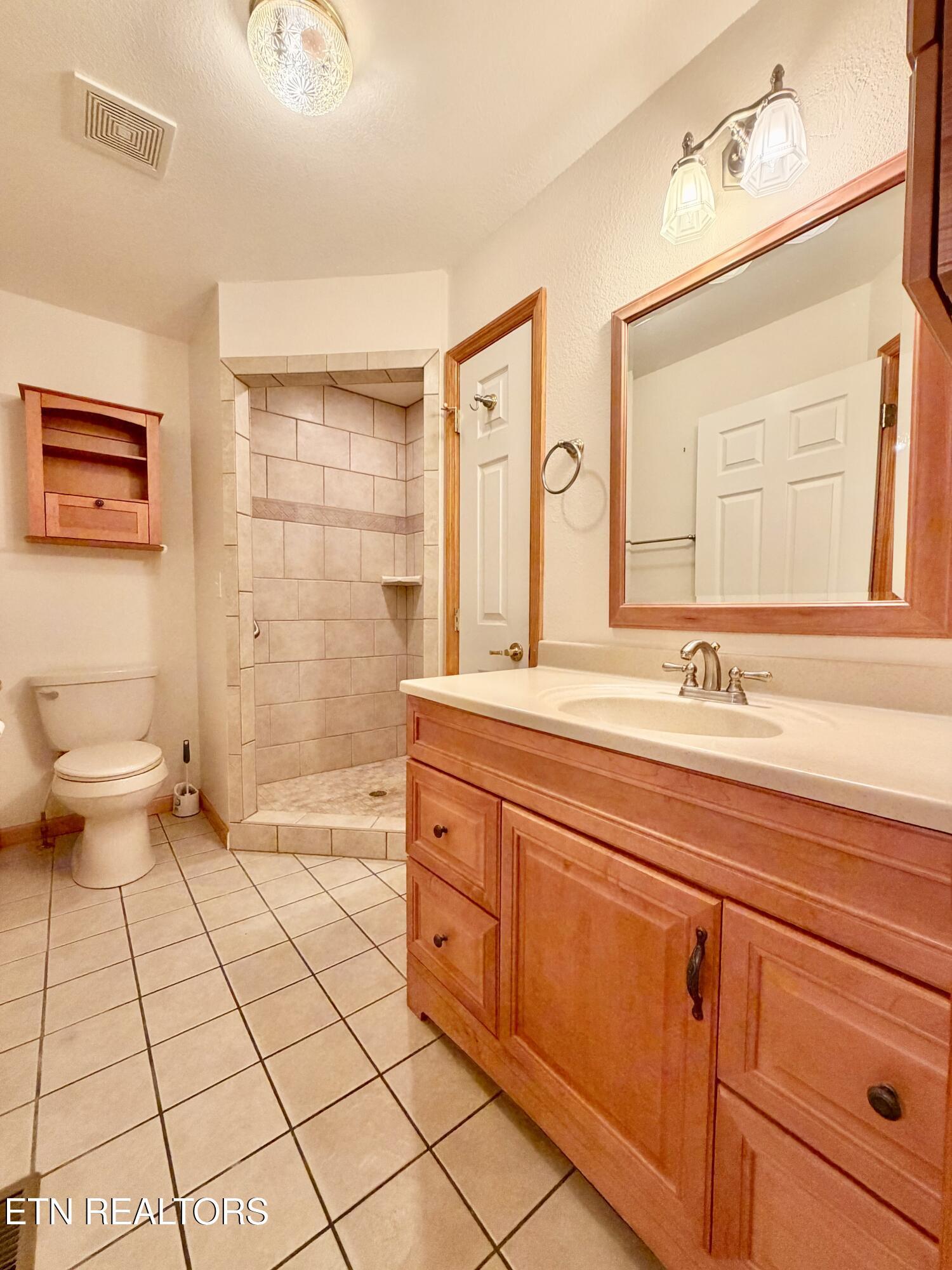 Norris Lake Real Estate - Image# 9