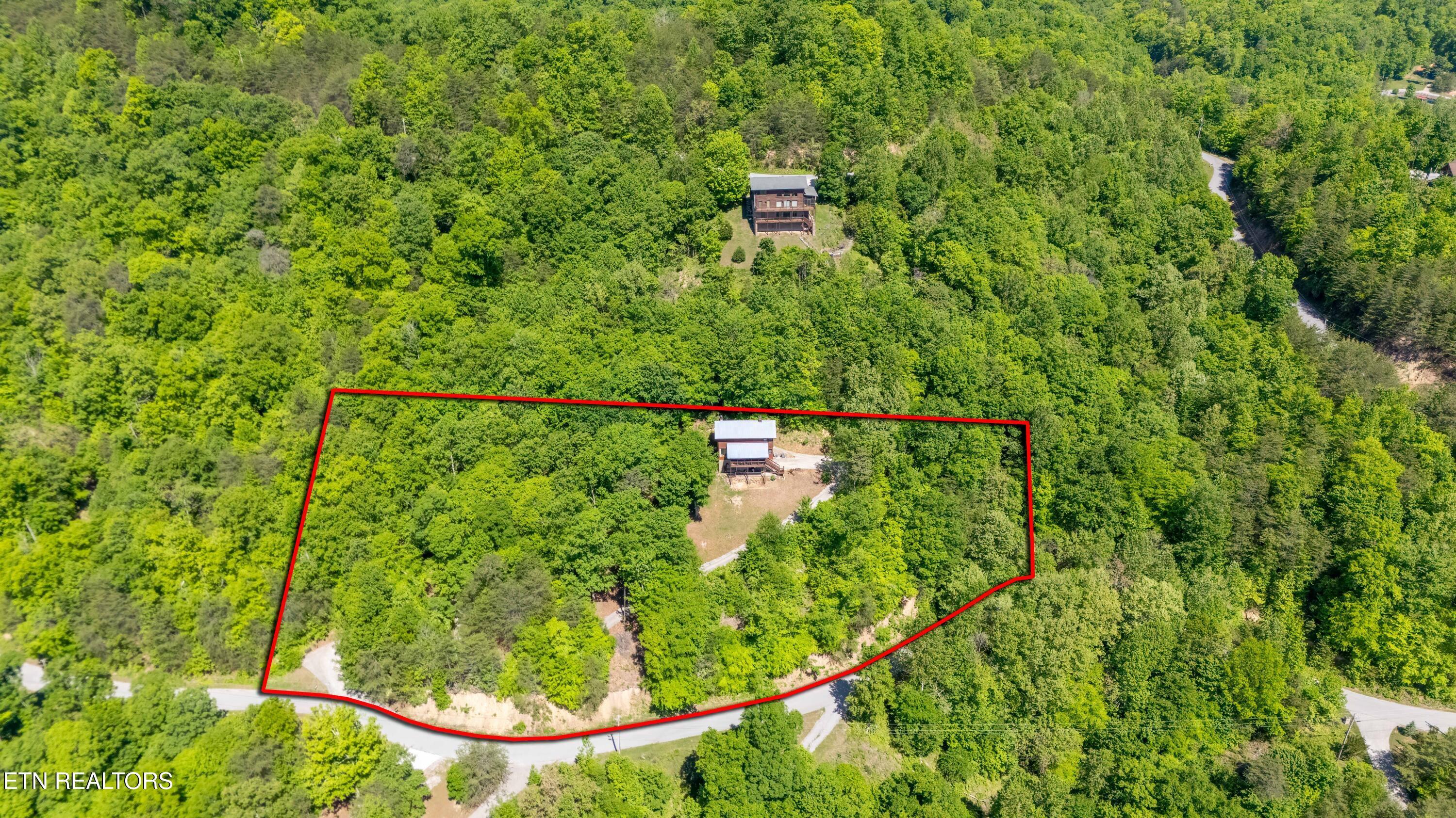 1738 Mountain Shores Rd, New Tazewell, TN - Norris Lake Real Estate - Image# 2