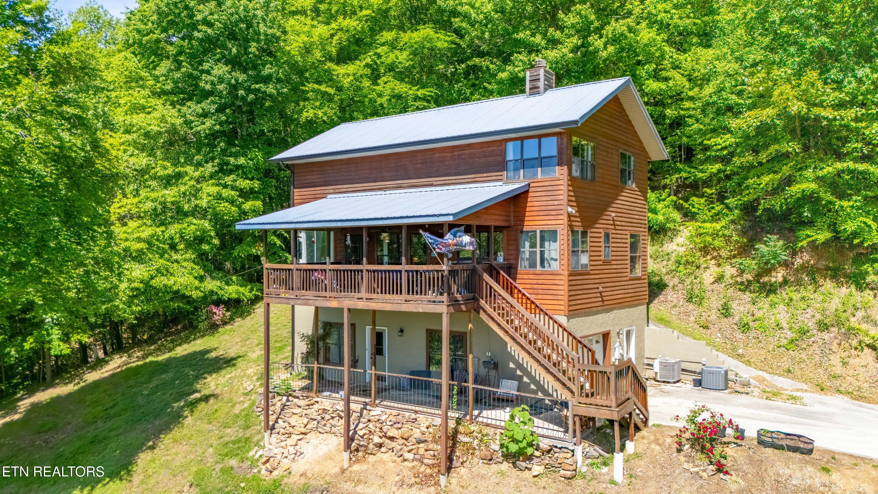 1738 Mountain Shores Rd, New Tazewell, TN - Norris Lake Real Estate - Image# 3
