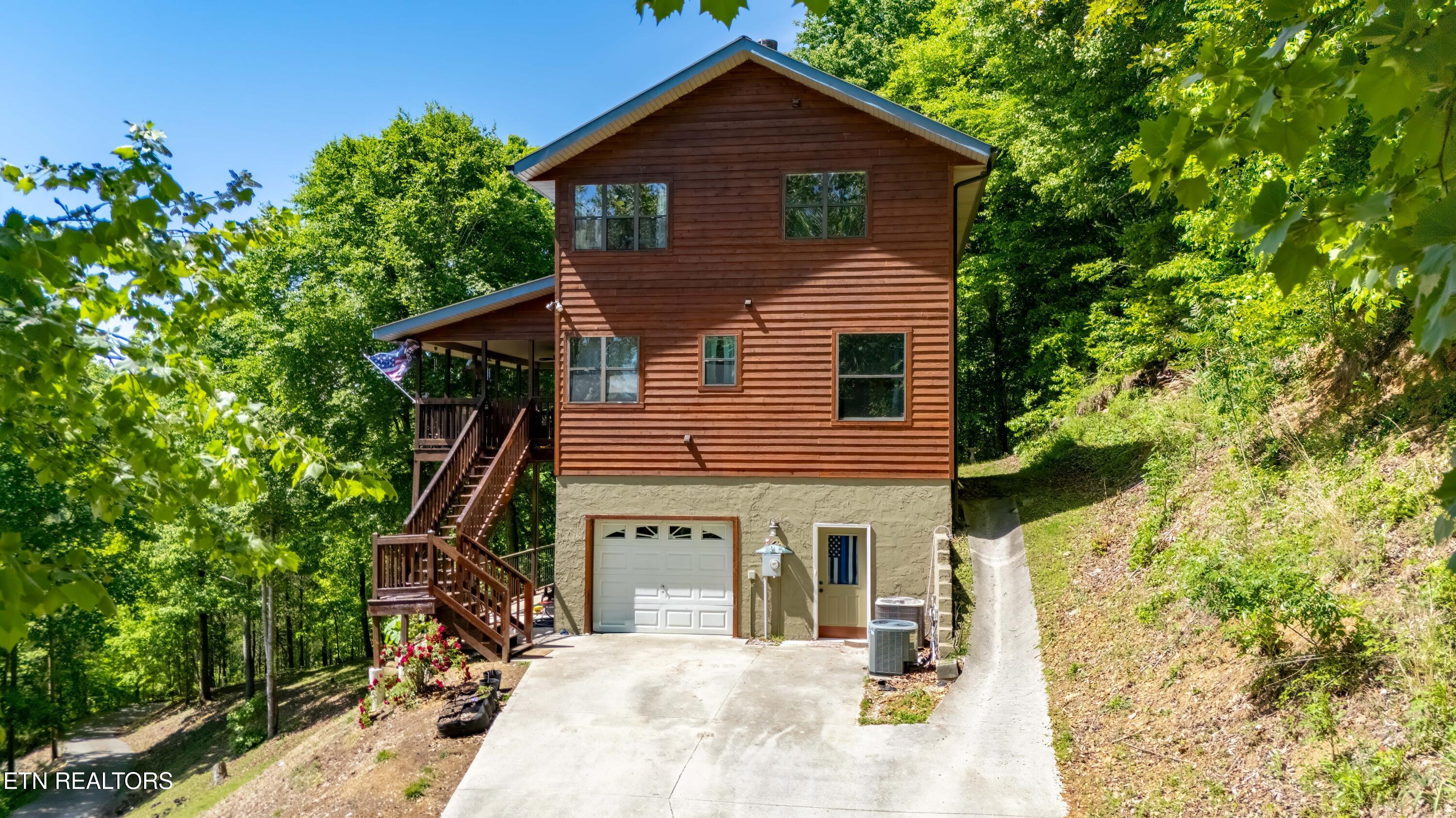 1738 Mountain Shores Rd, New Tazewell, TN - Norris Lake Real Estate - Image# 4