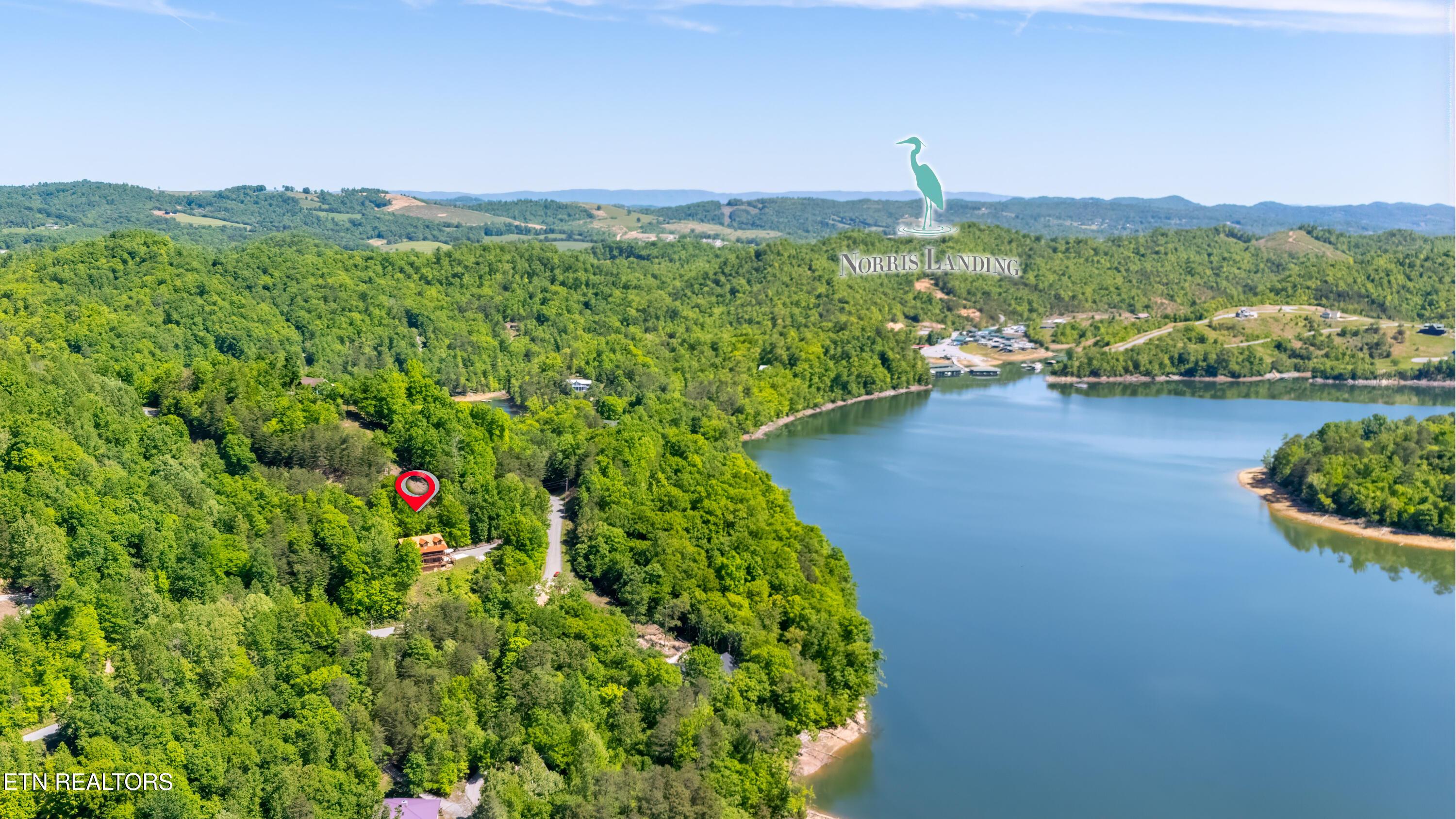 1738 Mountain Shores Rd, New Tazewell, TN - Norris Lake Real Estate - Image# 6