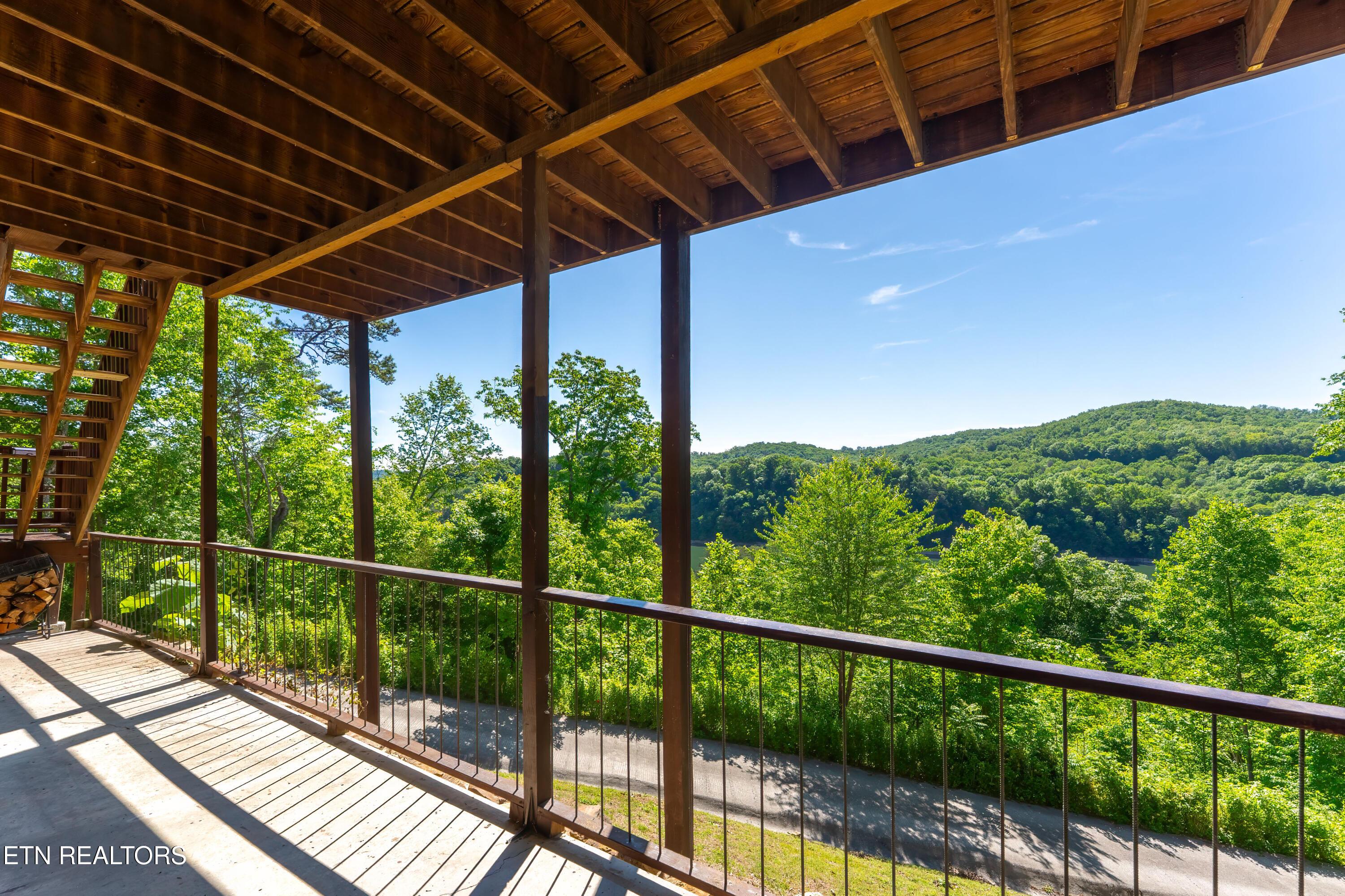 1738 Mountain Shores Rd, New Tazewell, TN - Norris Lake Real Estate - Image# 32