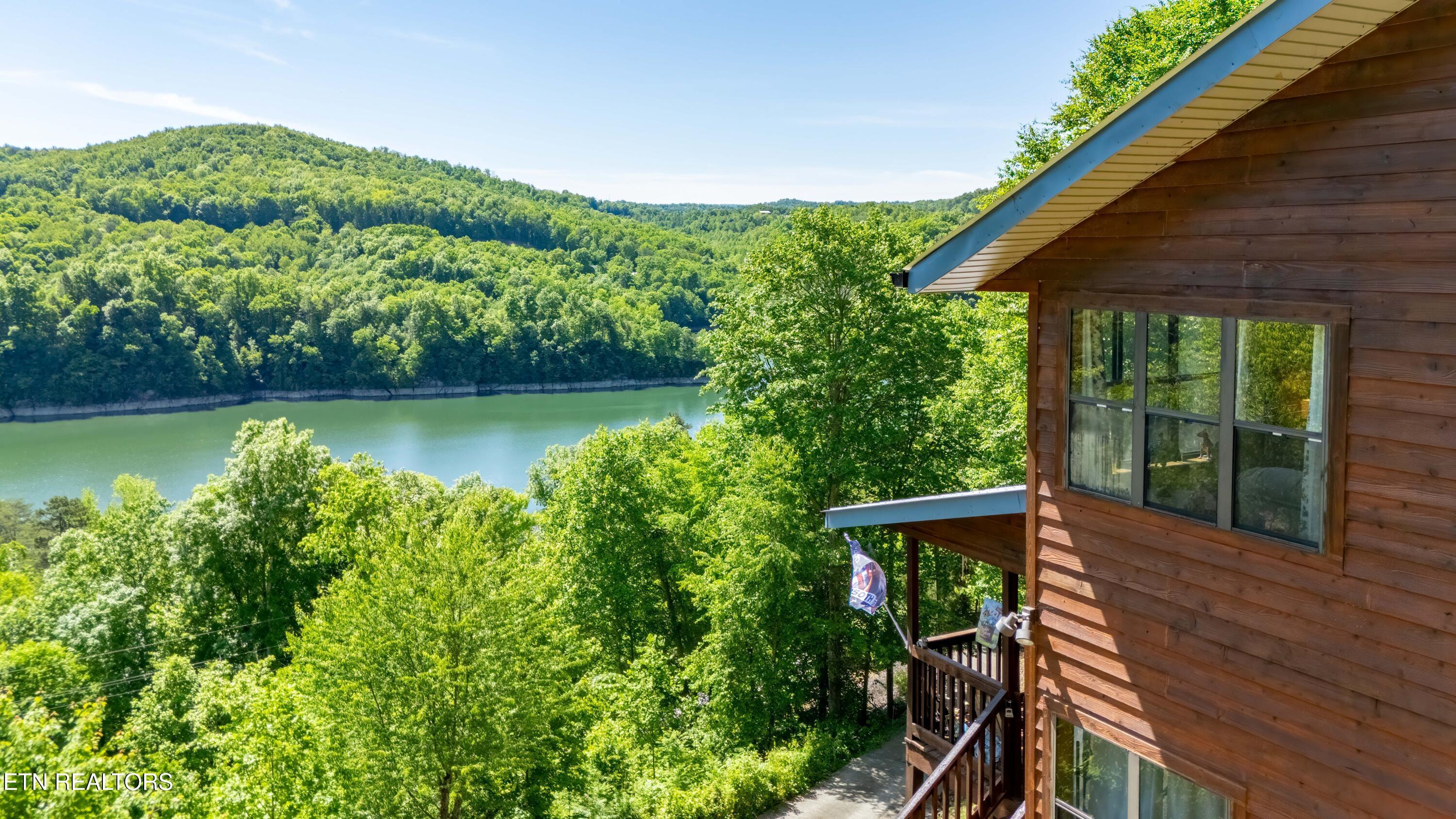 1738 Mountain Shores Rd, New Tazewell, TN - Norris Lake Real Estate - Image# 34