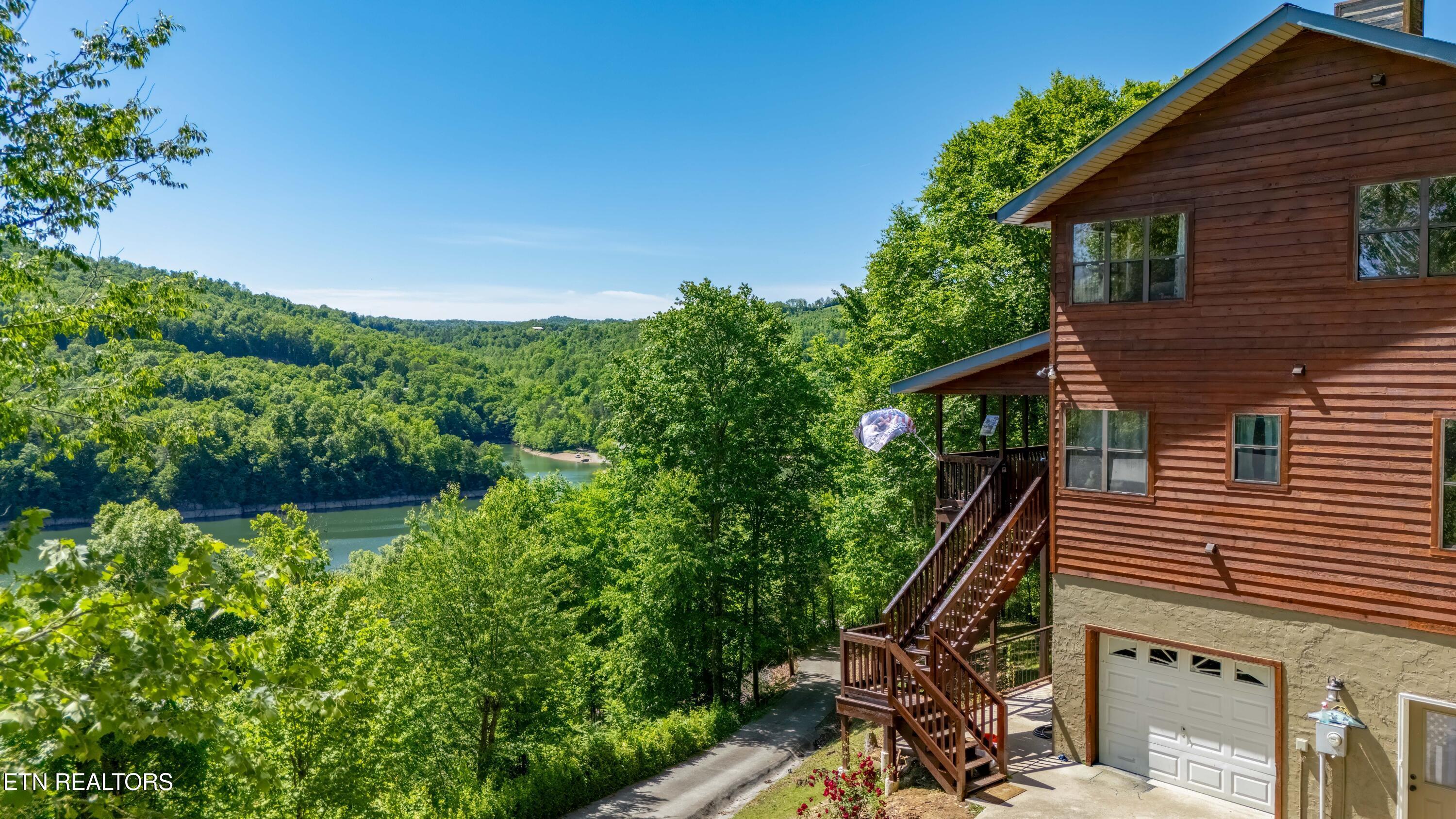 1738 Mountain Shores Rd, New Tazewell, TN - Norris Lake Real Estate - Image# 37