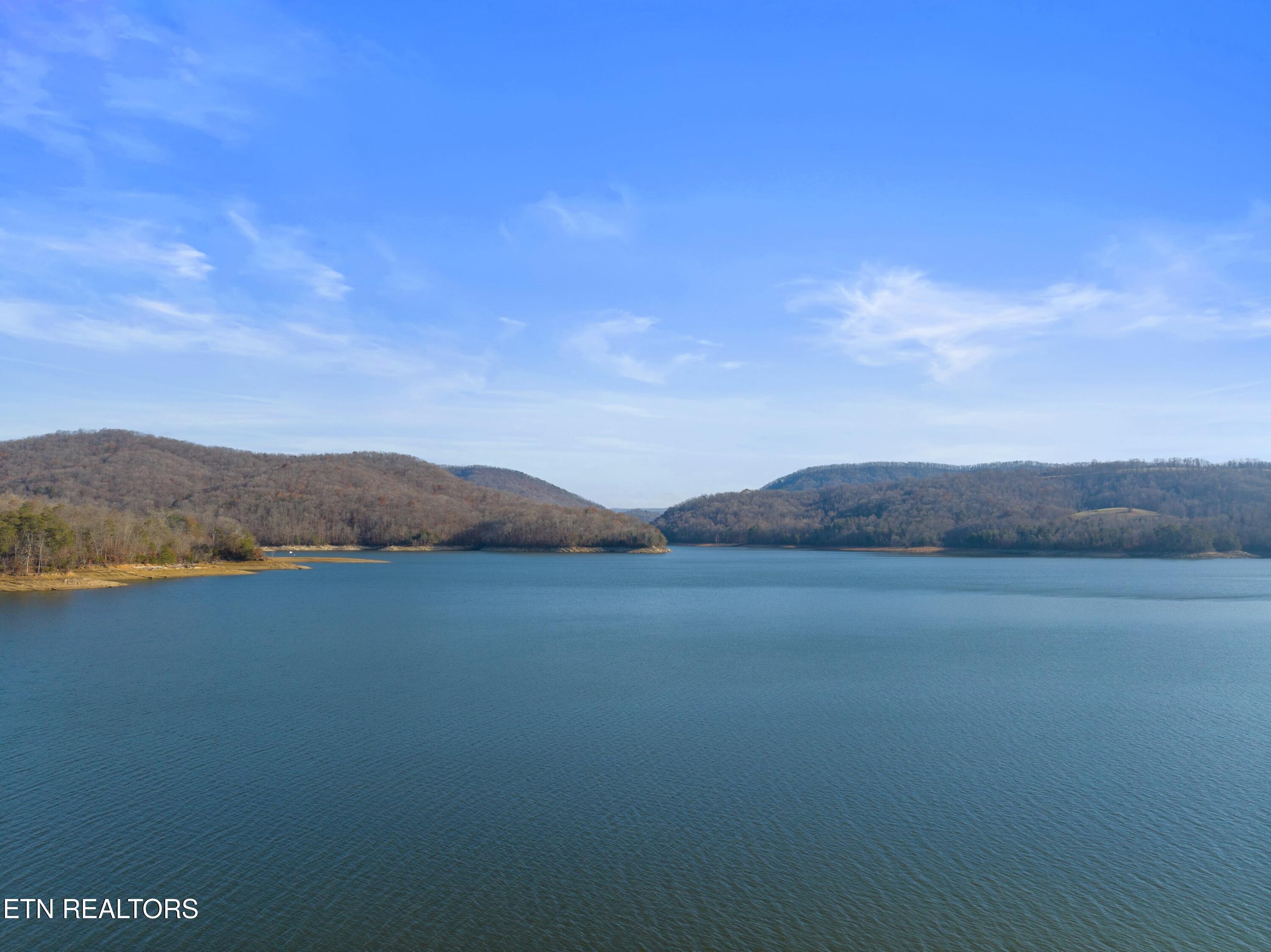 527 & 528 Garnet Tr, New Tazewell, TN - Norris Lake Real Estate - Image# 12