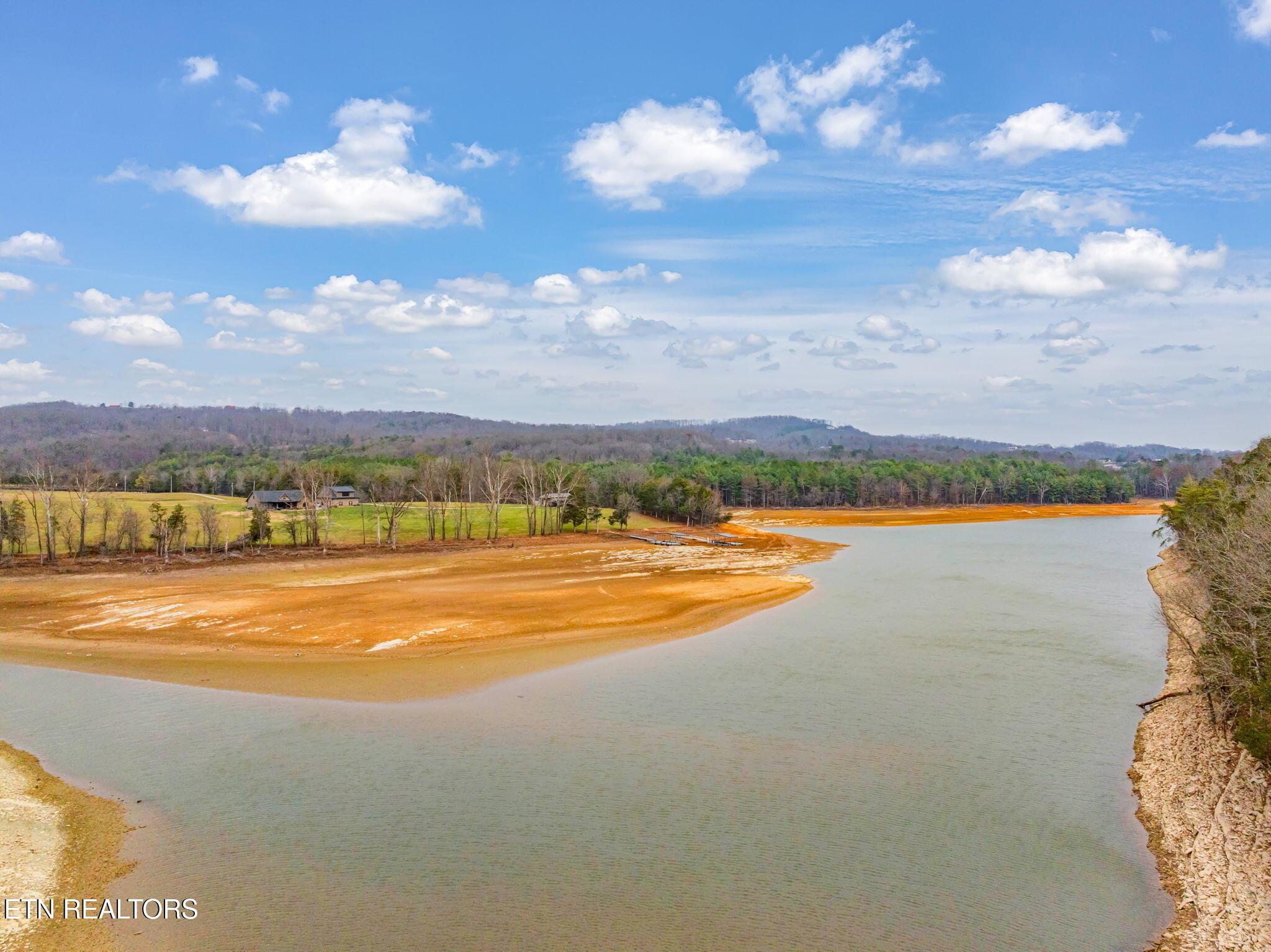Waterfront Knoll, Sharps Chapel, TN - Norris Lake Real Estate - Image# 2