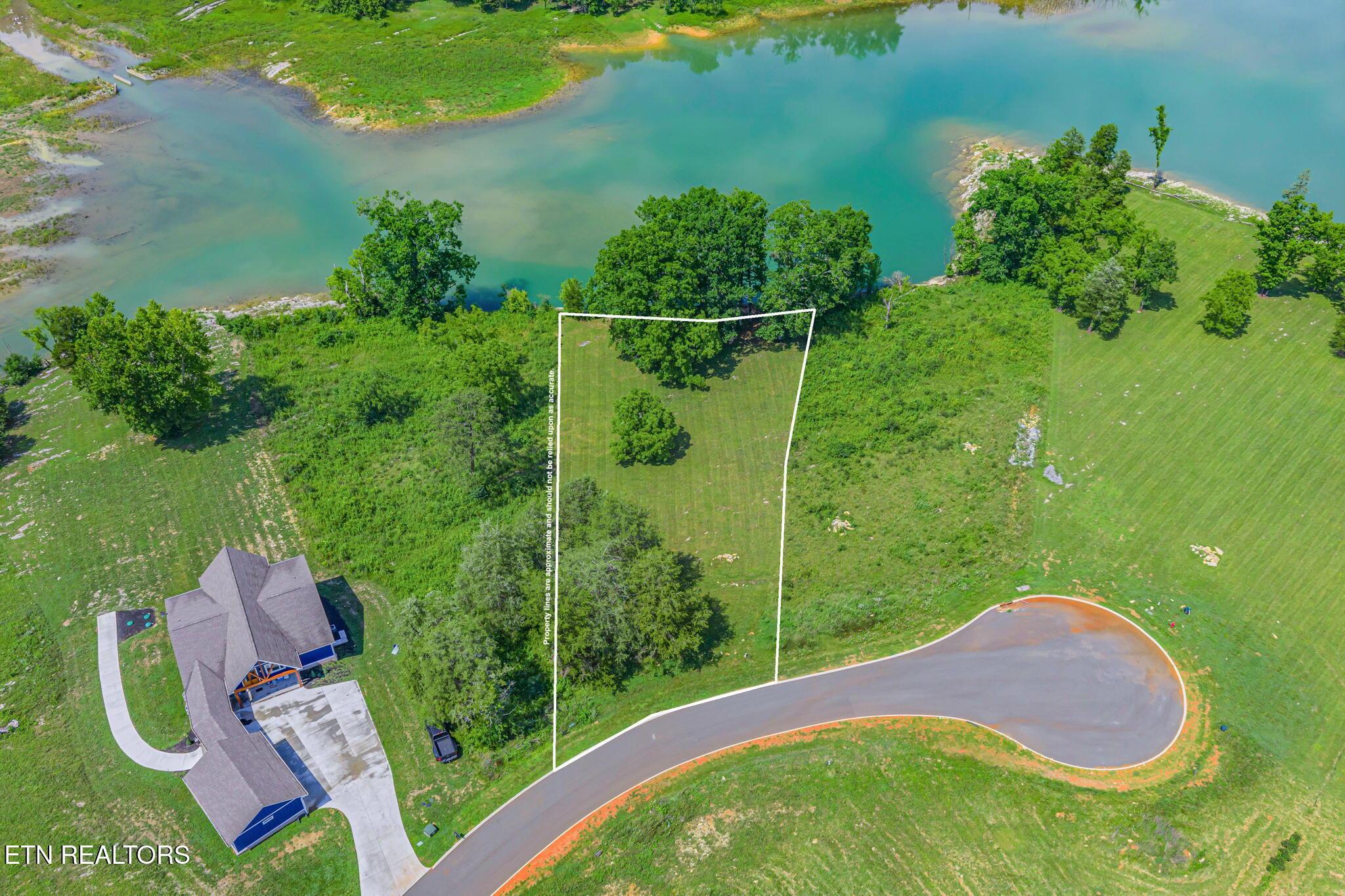 Waterfront Knoll, Sharps Chapel, TN - Norris Lake Real Estate - Image# 2