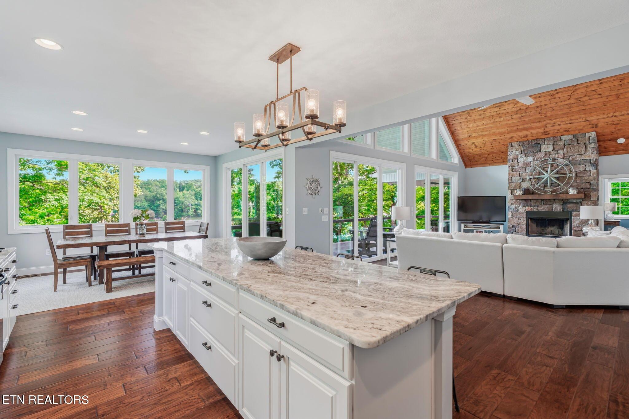 1779 Cove Pointe Rd, Lafollette, TN - Norris Lake Real Estate - Image# 16