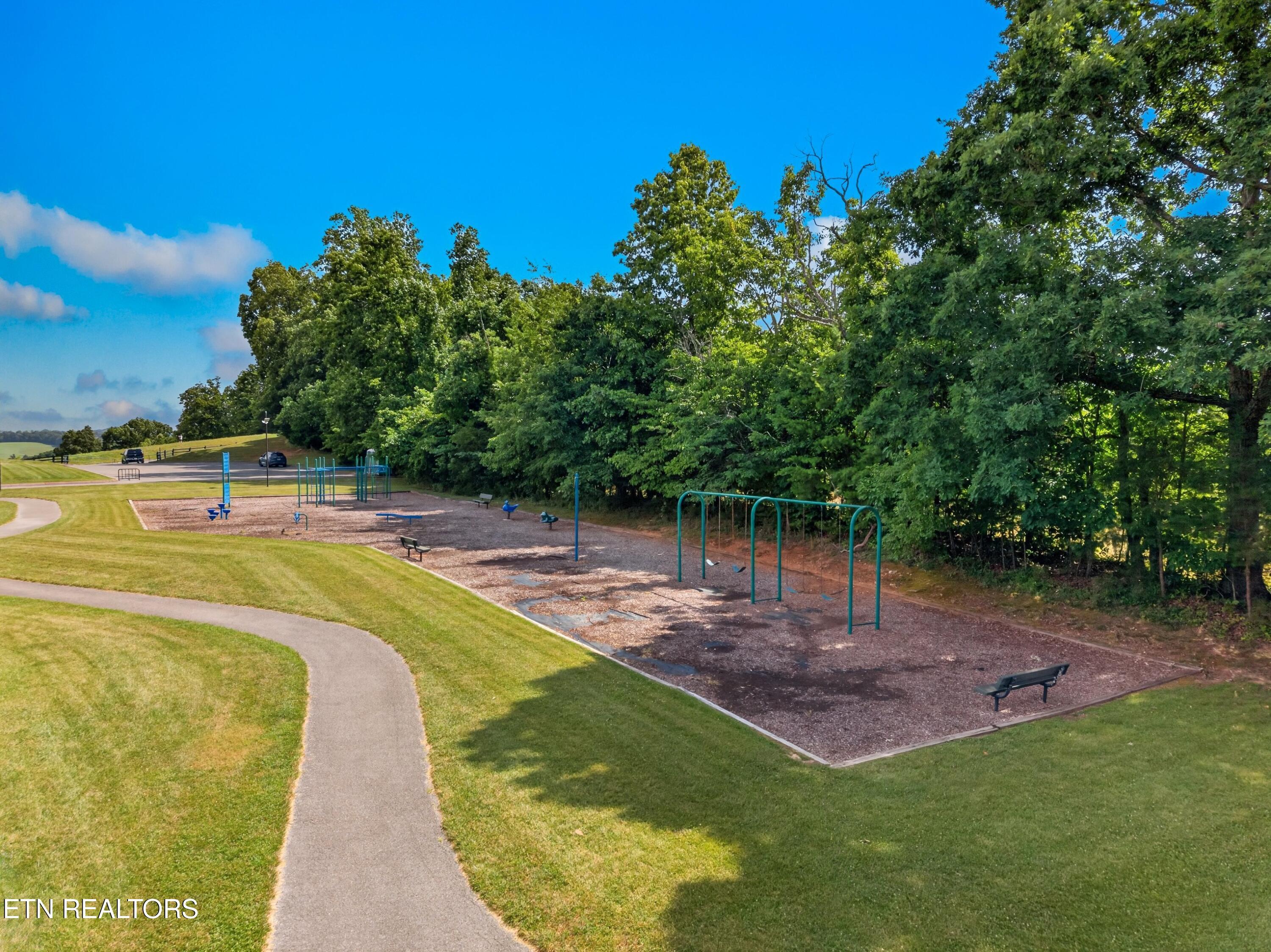 Silver Tr, New Tazewell, TN - Norris Lake Real Estate - Image# 16