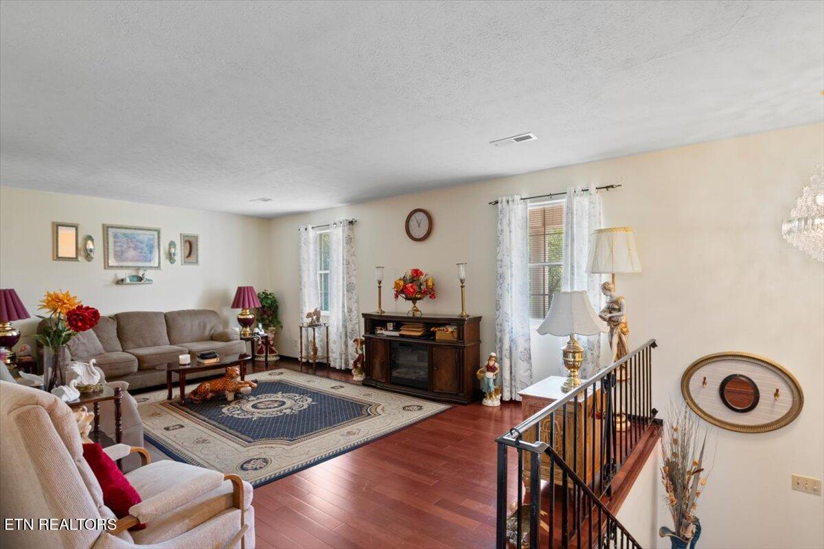 116 Oak St, Jacksboro, TN - Norris Lake Real Estate - Image# 5