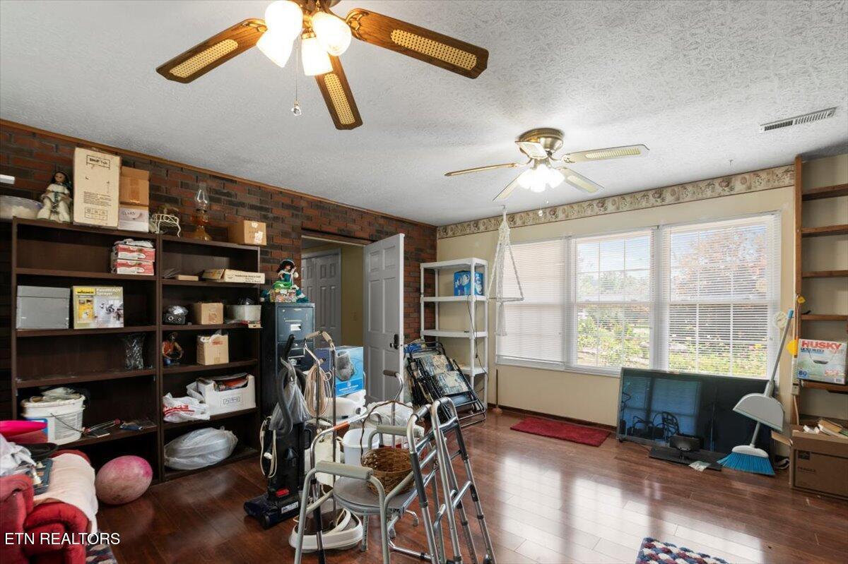 116 Oak St, Jacksboro, TN - Norris Lake Real Estate - Image# 40