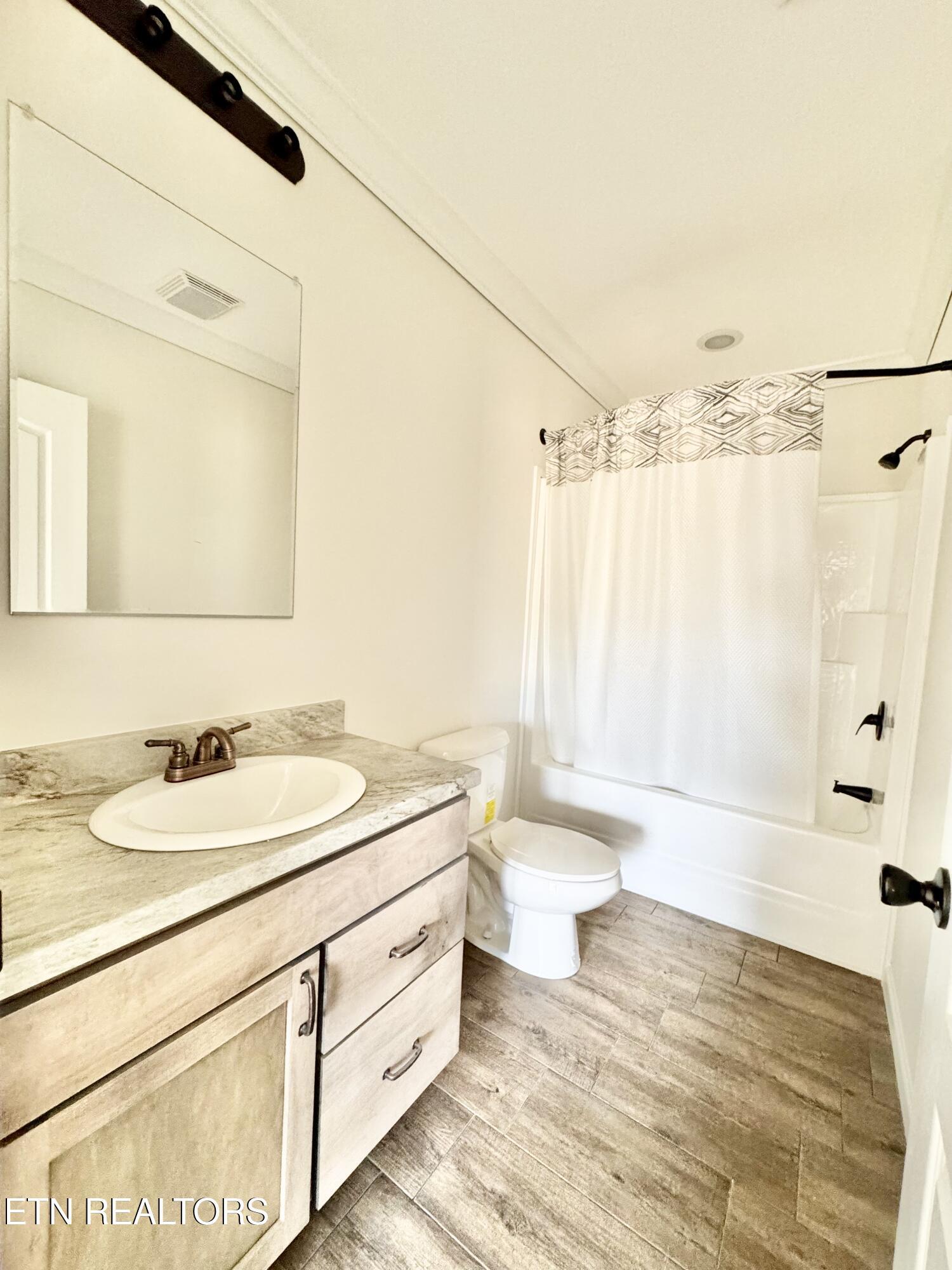 329 Perkey Way, New Tazewell, TN - Norris Lake Real Estate - Image# 10