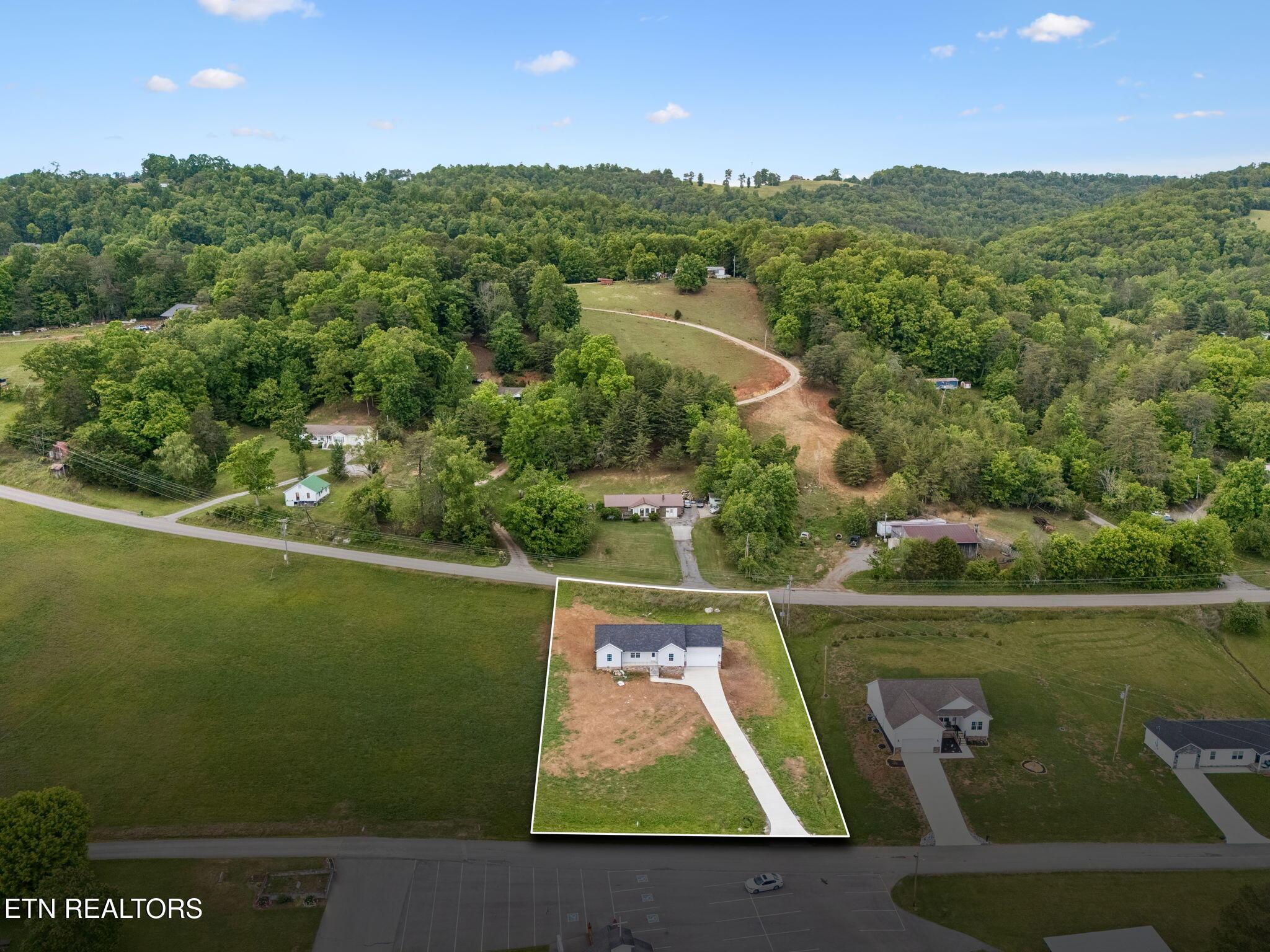 487 Straight Creek Church Rd, New Tazewell, TN - Norris Lake Real Estate - Image# 5