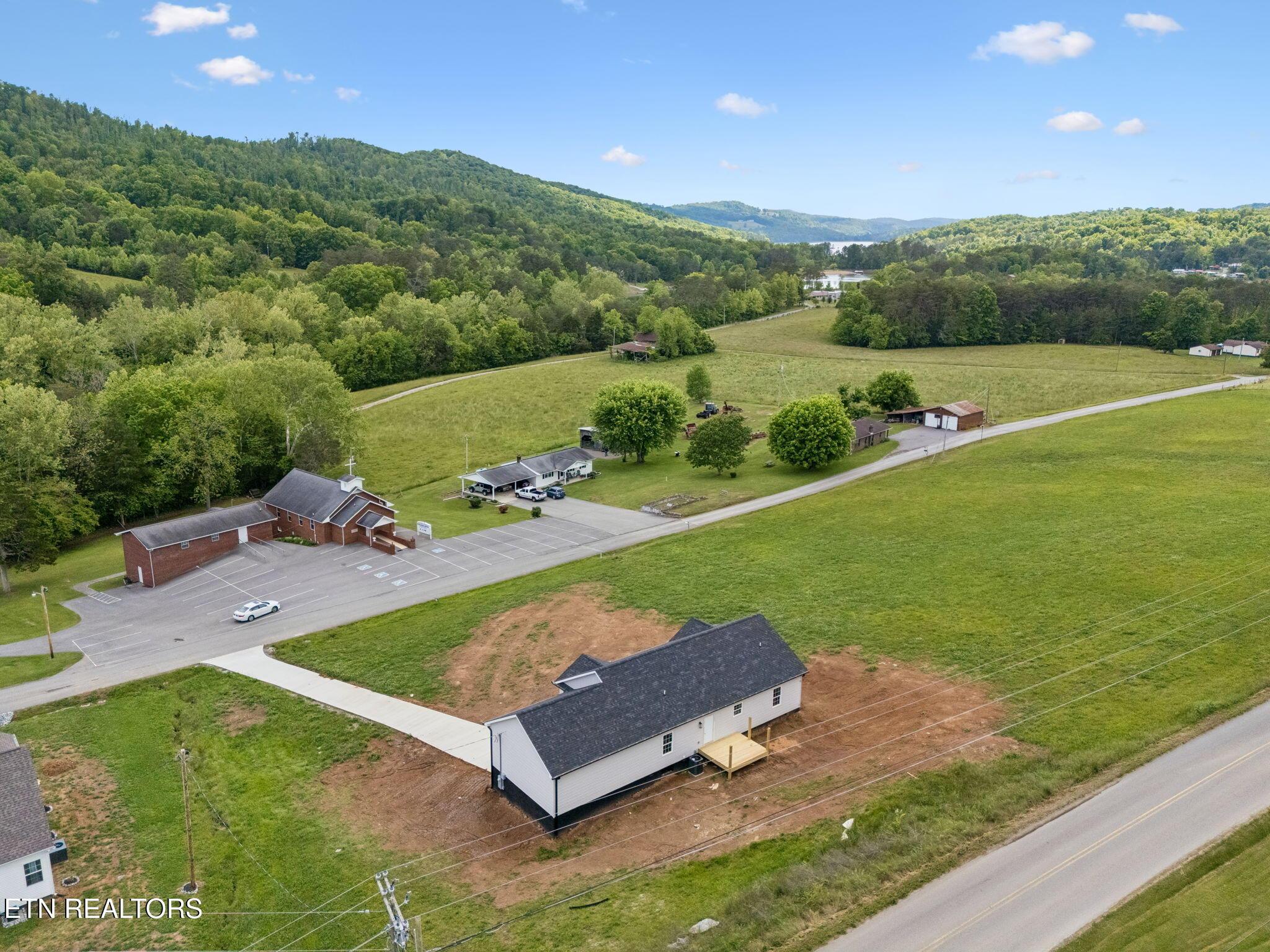 487 Straight Creek Church Rd, New Tazewell, TN - Norris Lake Real Estate - Image# 28