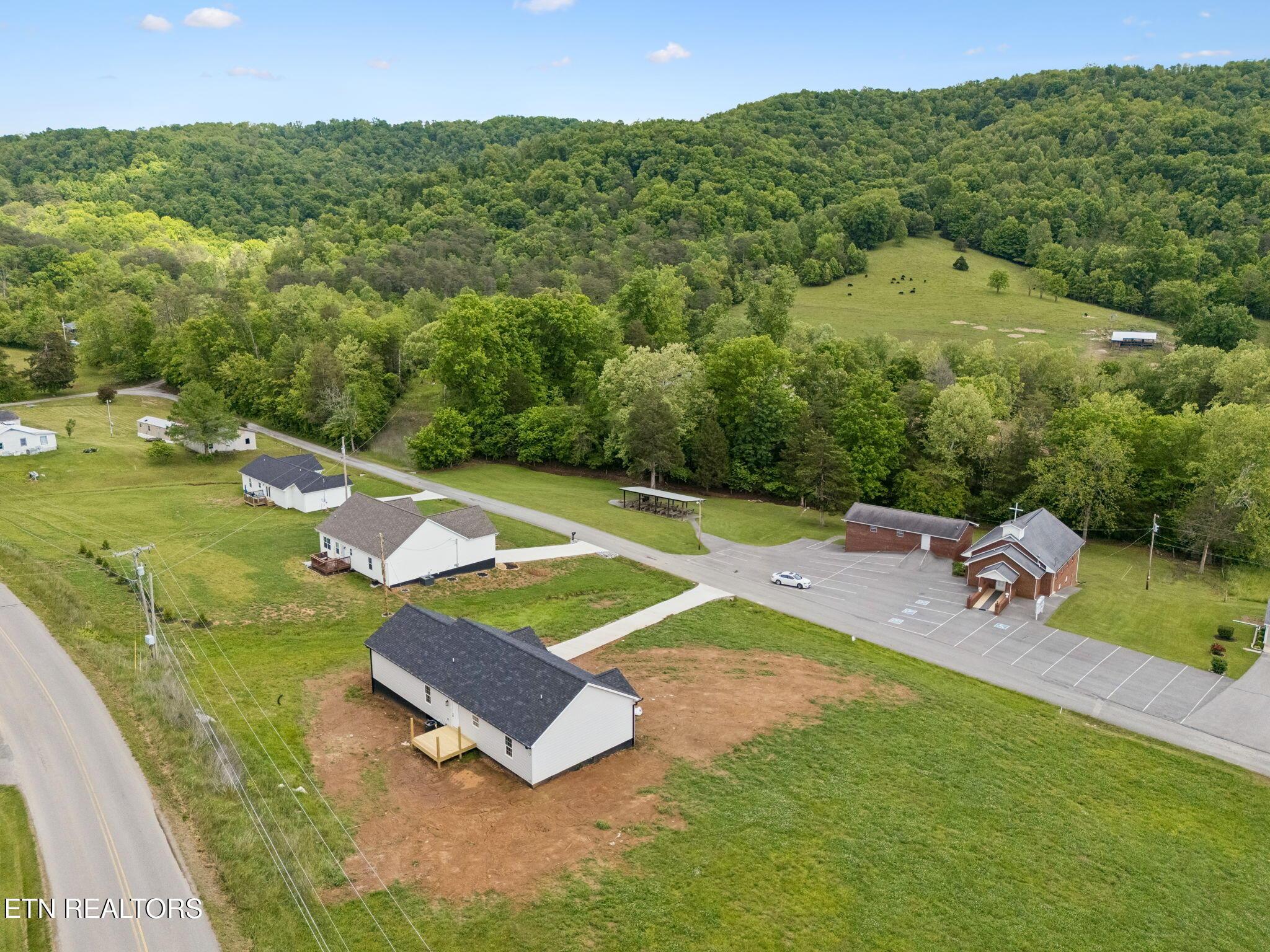 487 Straight Creek Church Rd, New Tazewell, TN - Norris Lake Real Estate - Image# 29
