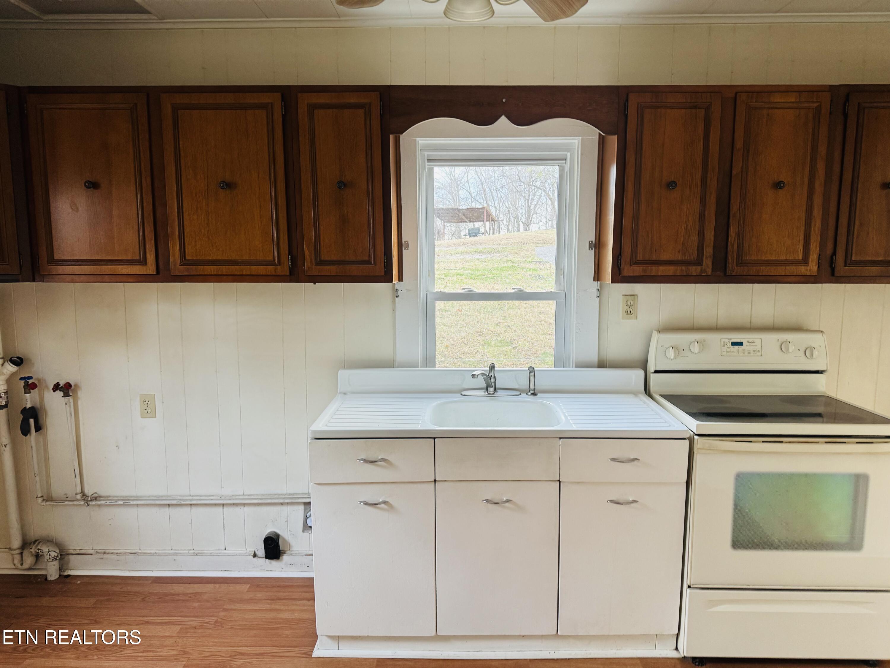 106 Echo Valley Rd, Rocky Top, TN - Norris Lake Real Estate - Image# 16
