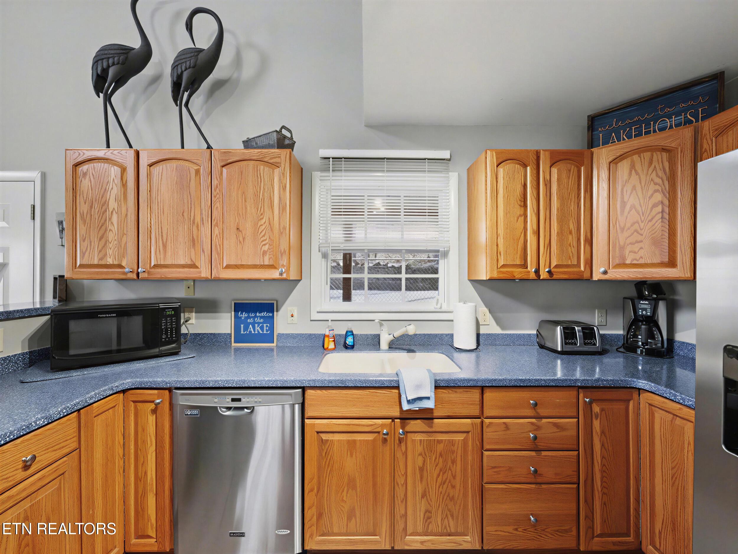 1447 Cove Pointe Rd, Lafollette, TN - Norris Lake Real Estate - Image# 23