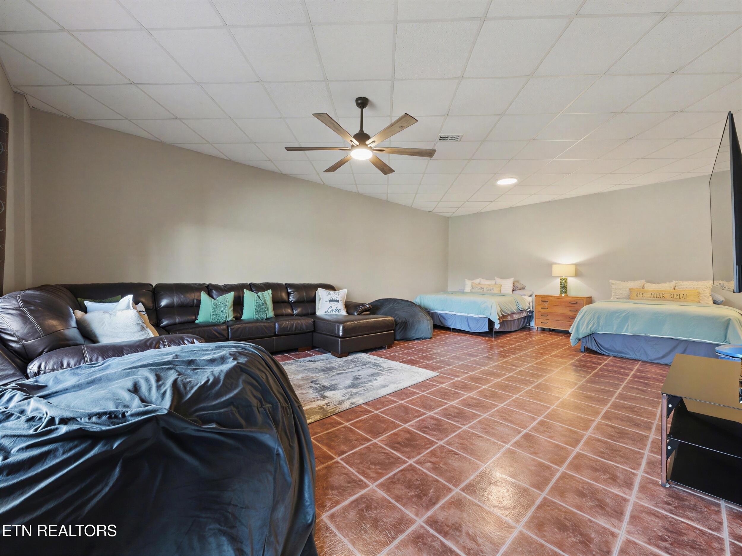 1447 Cove Pointe Rd, Lafollette, TN - Norris Lake Real Estate - Image# 38