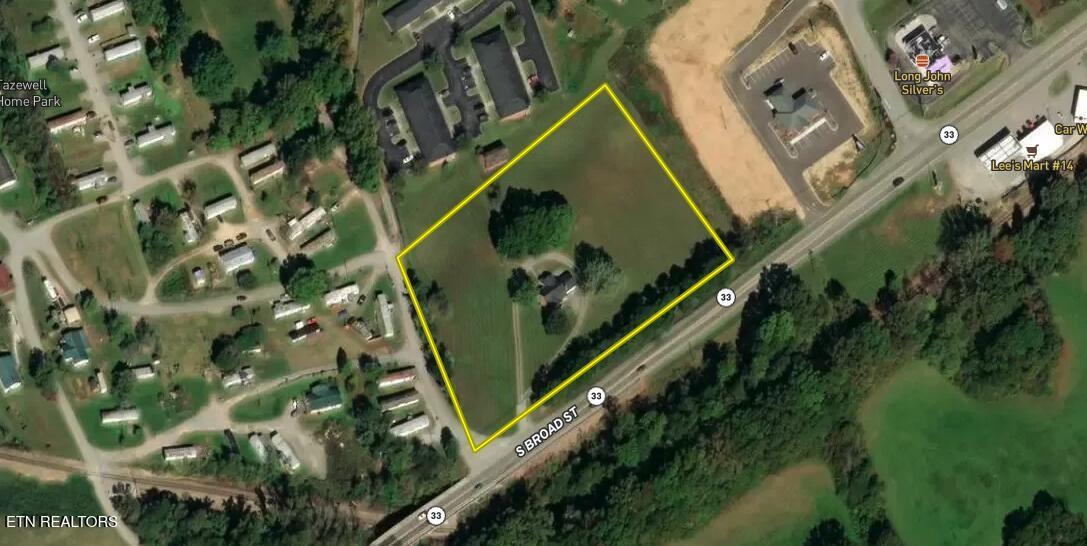 510 S Broad St, New Tazewell, TN - Norris Lake Real Estate - Image# 1