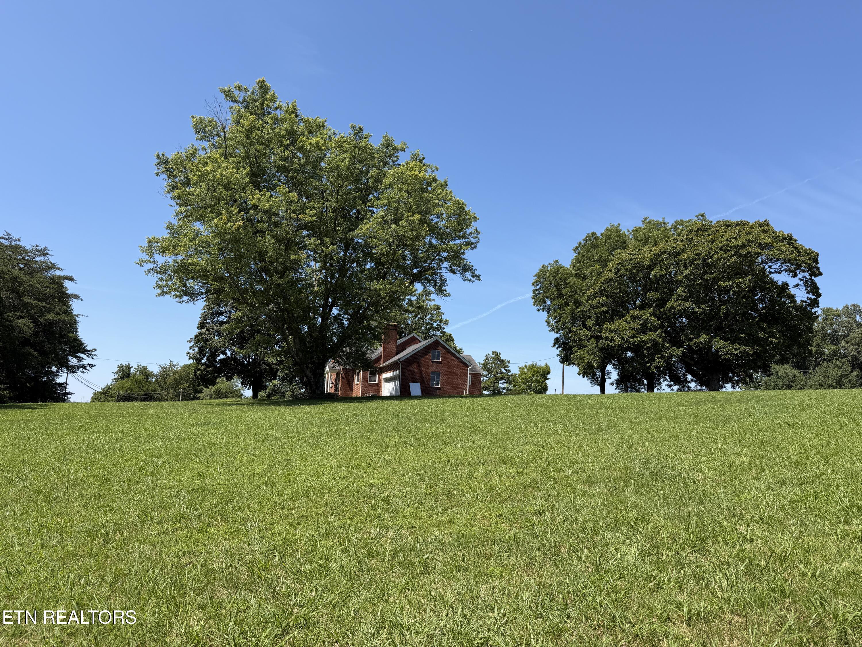 510 S Broad St, New Tazewell, TN - Norris Lake Real Estate - Image# 8