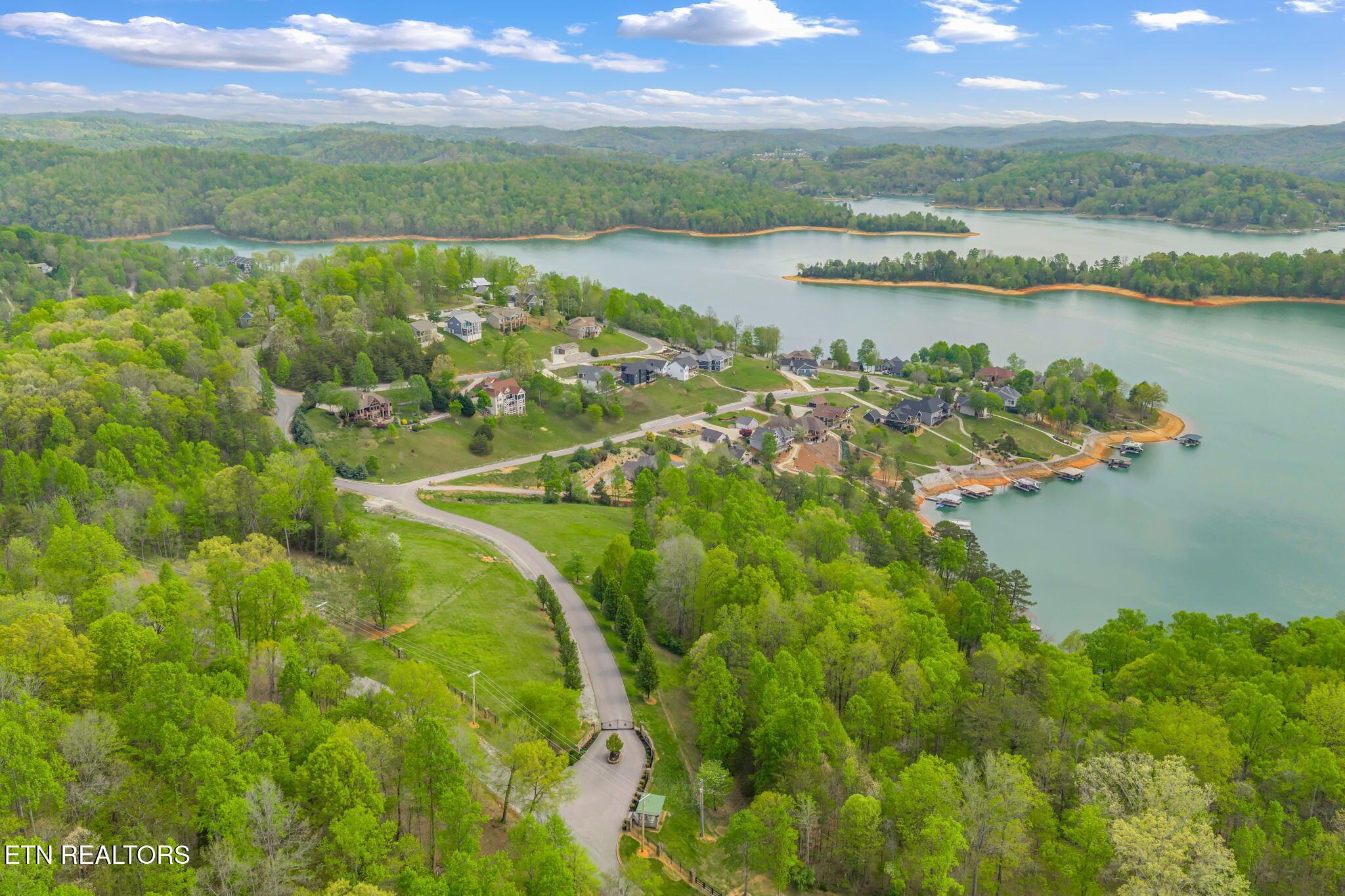 148 Smokeys Point, Lafollette, TN - Norris Lake Real Estate - Image# 56