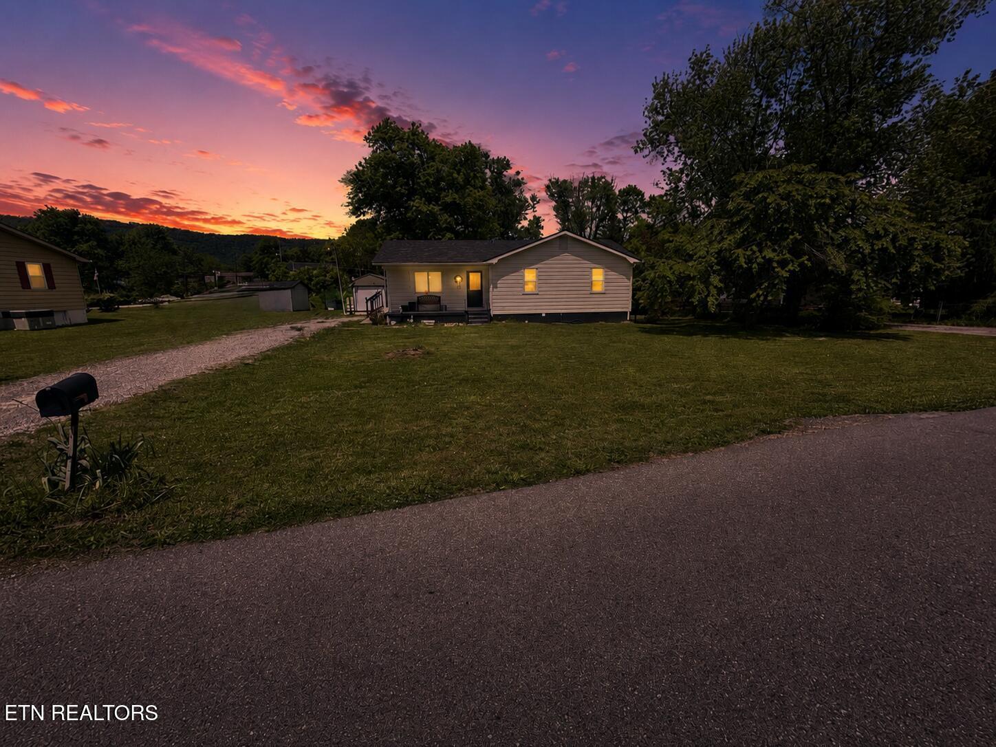 Norris Lake Real Estate - Image# 3