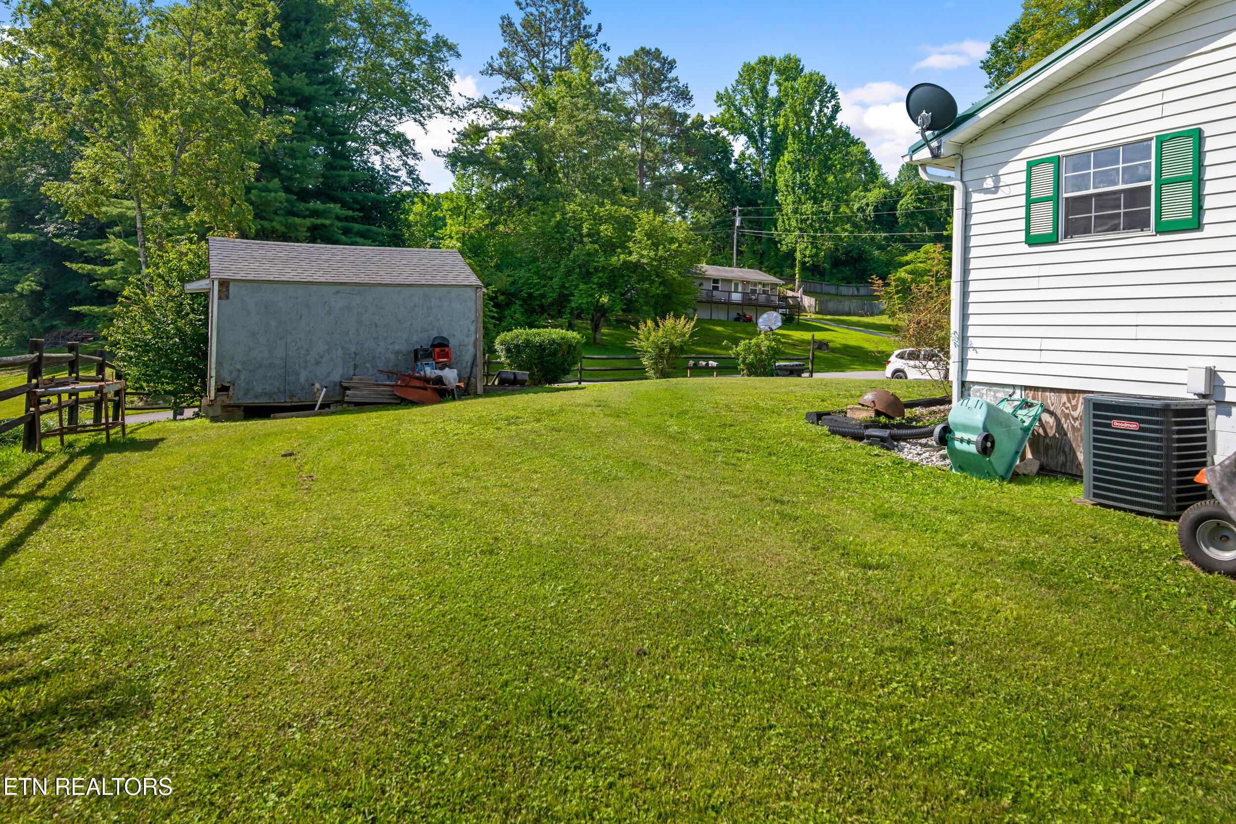 310 Hollifield Drive, Jacksboro, TN - Norris Lake Real Estate - Image# 41