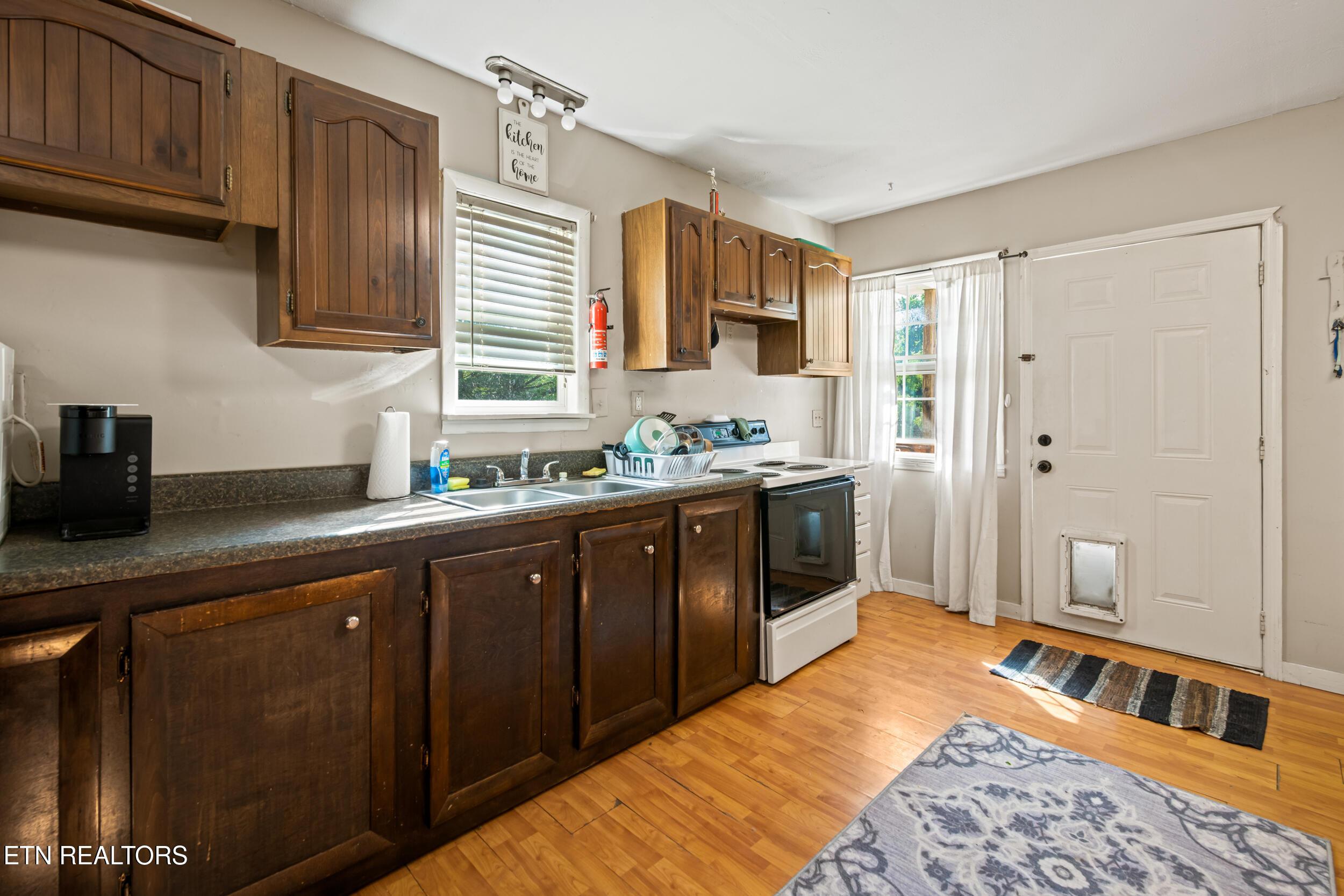 310 Hollifield Drive, Jacksboro, TN - Norris Lake Real Estate - Image# 34