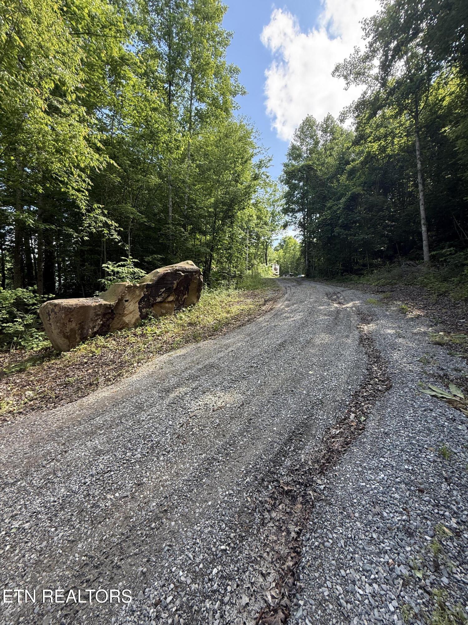 549 Defender Rd, Lafollette, TN - Norris Lake Real Estate - Image# 42