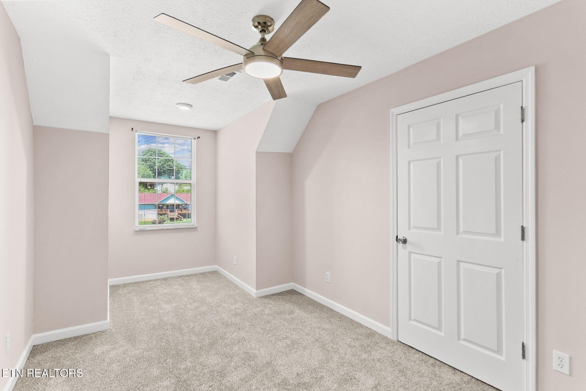 Norris Lake Real Estate - Image# 38
