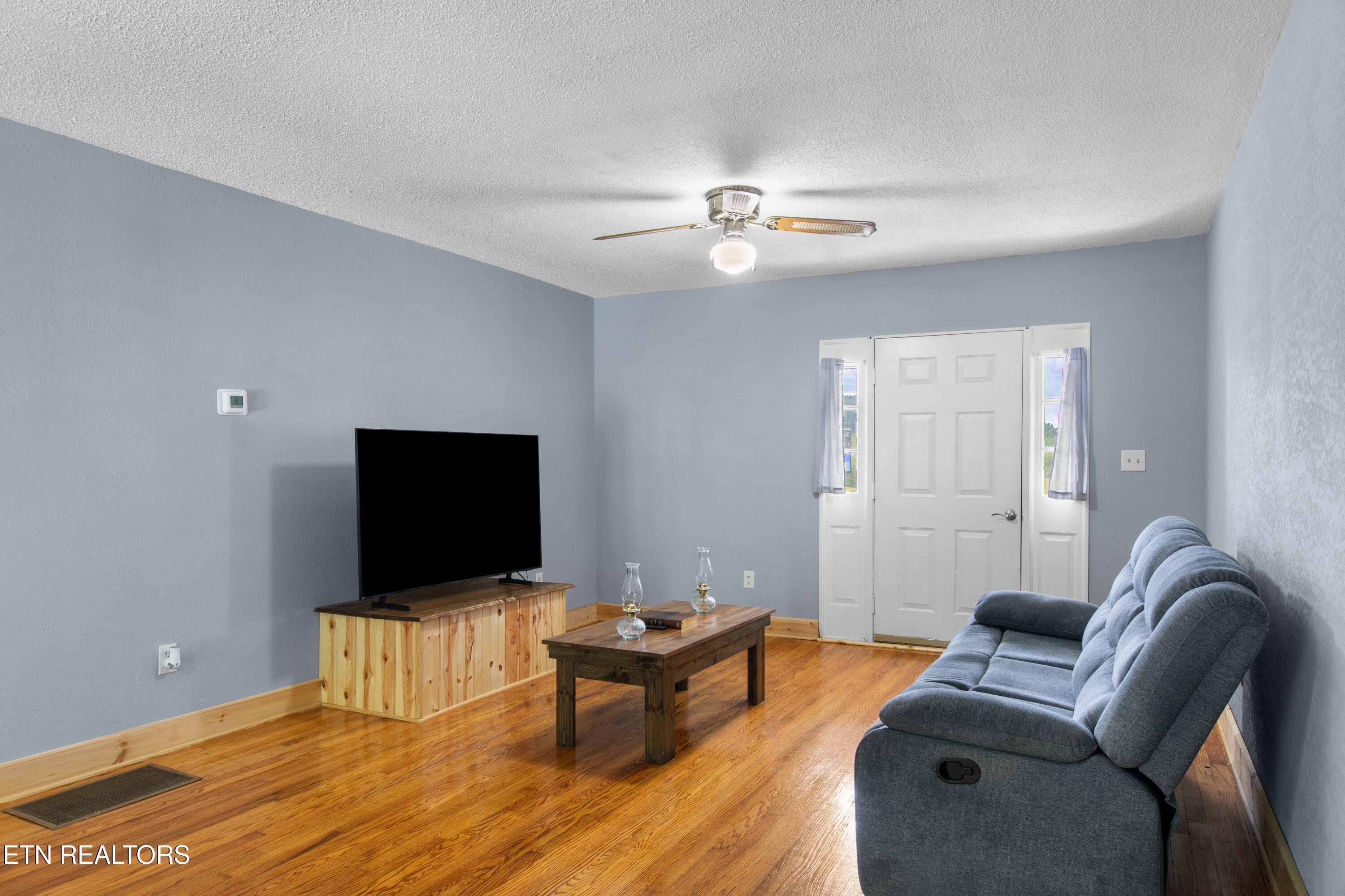 Norris Lake Real Estate - Image# 6