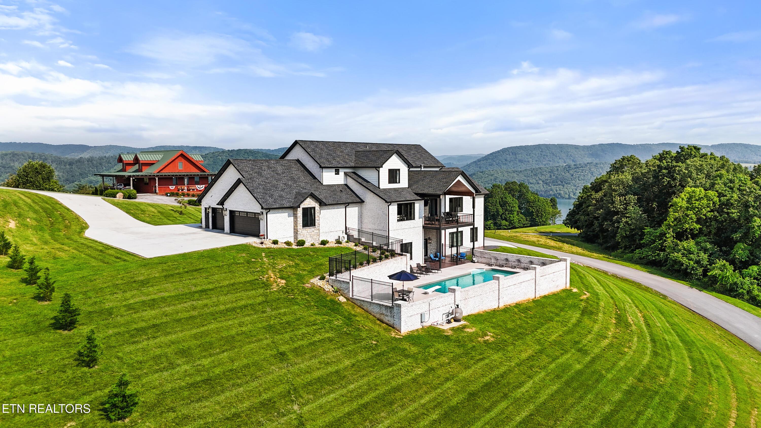888 Smokey Quartz Blvd Blvd, New Tazewell, TN - Norris Lake Real Estate - Image# 9